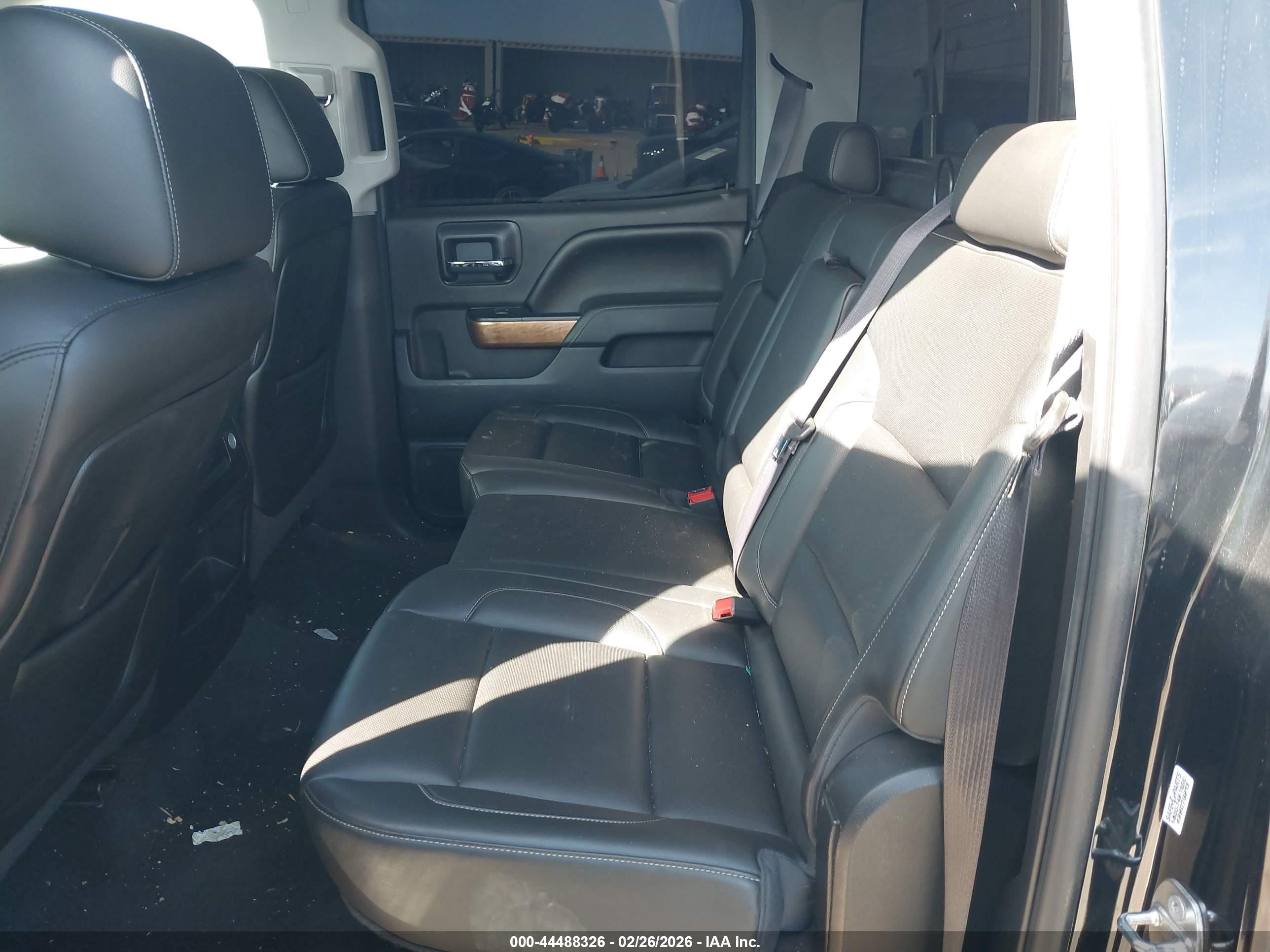CHEVROLET SILVERADO image 8