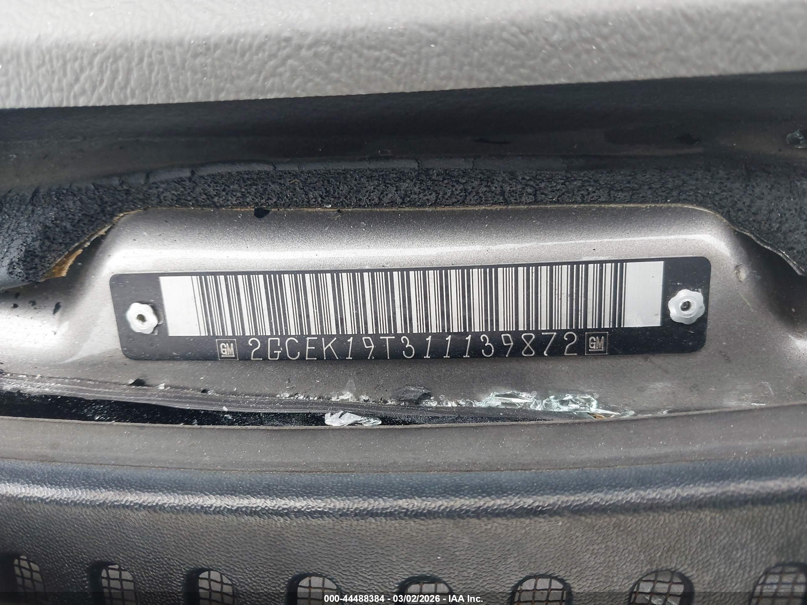 CHEVROLET SILVERADO image 9