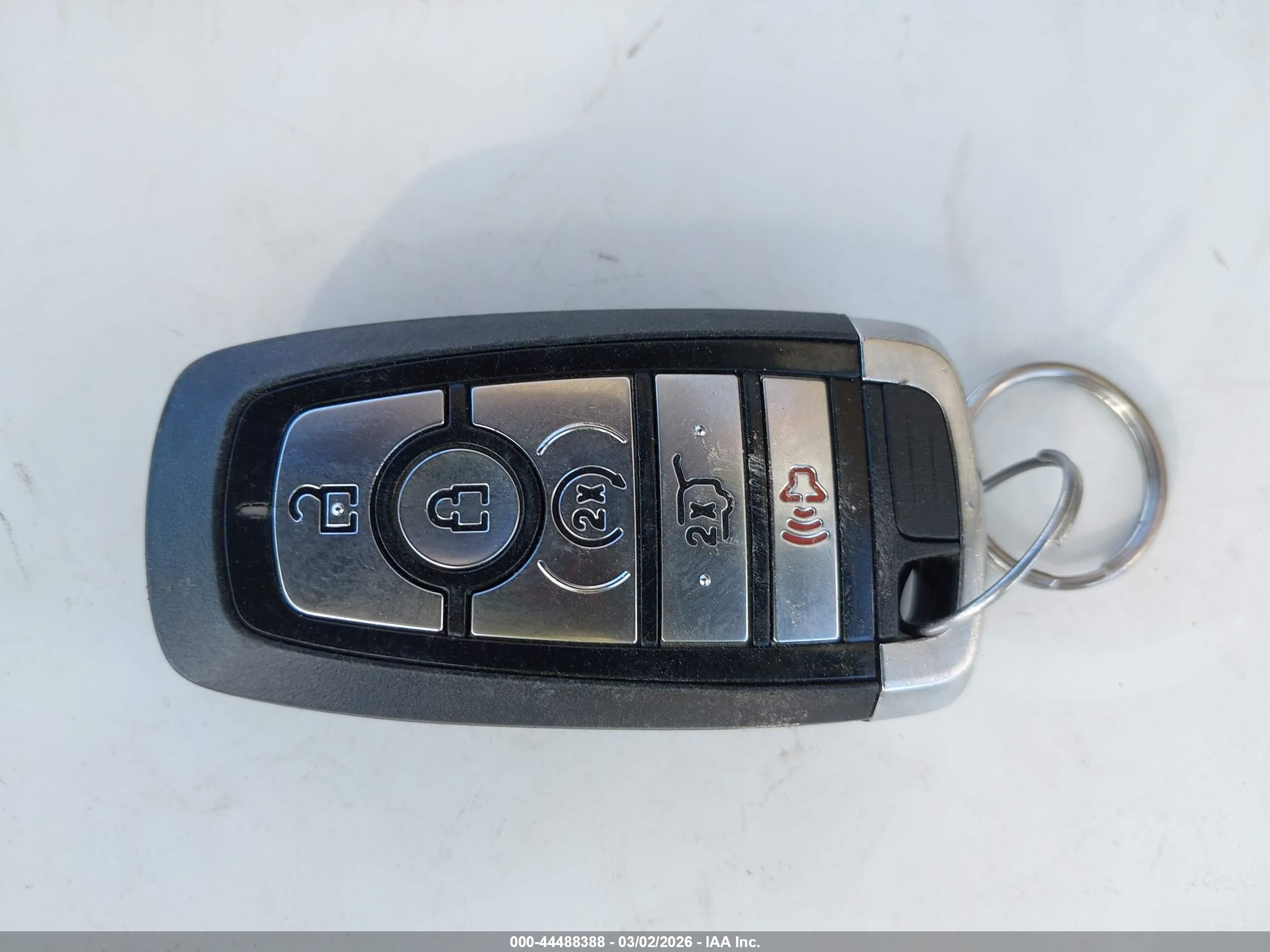 FORD EXPLORER image 11