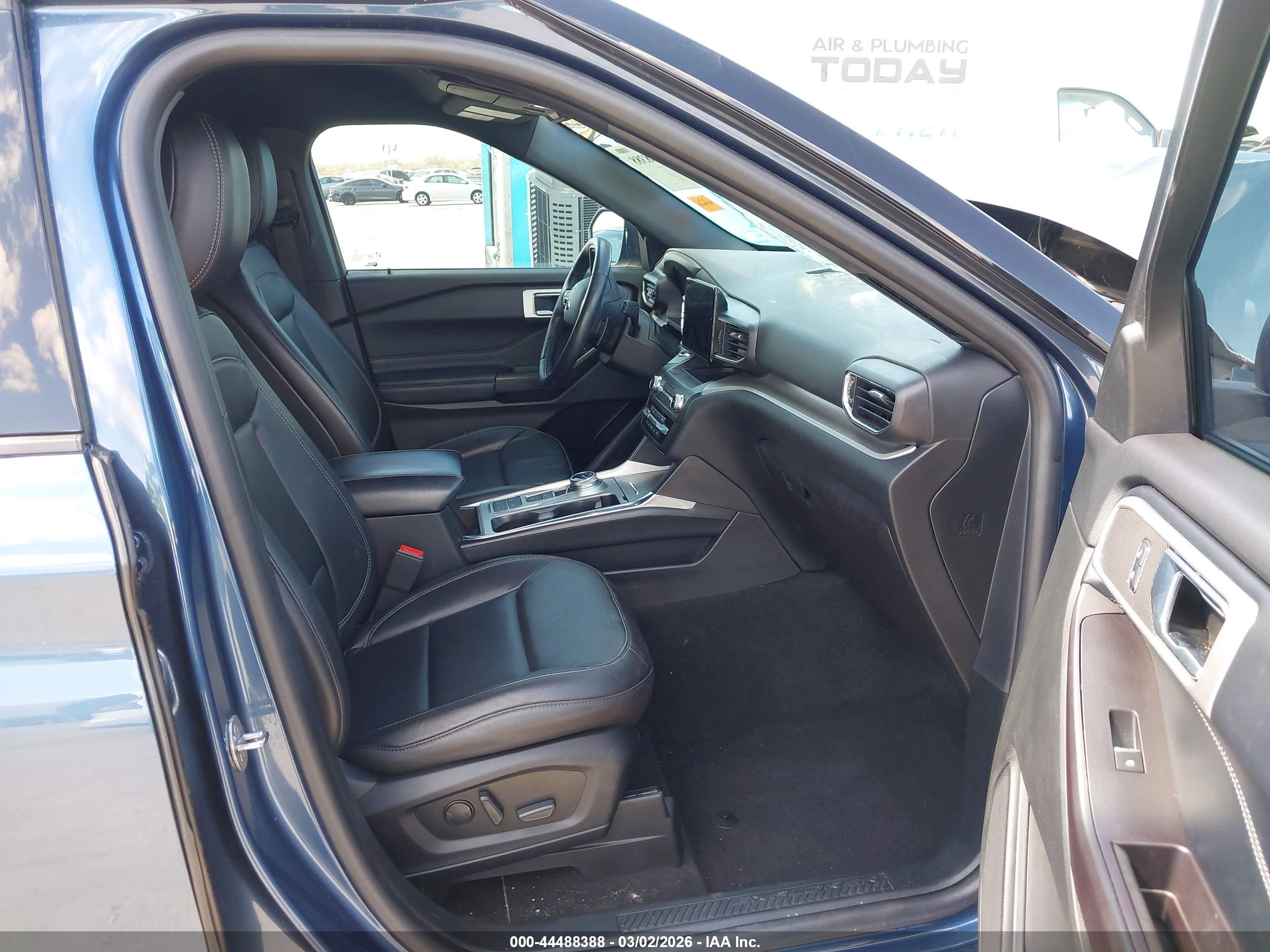 FORD EXPLORER image 5