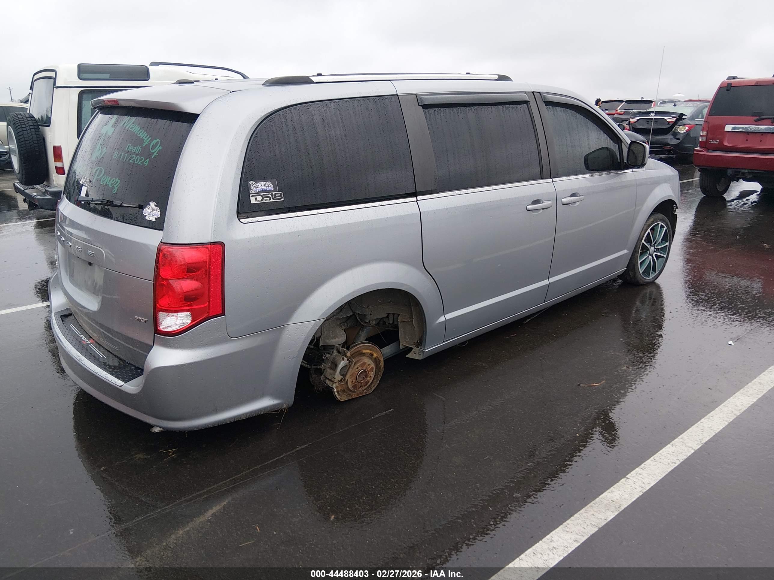 DODGE GRAND image 4