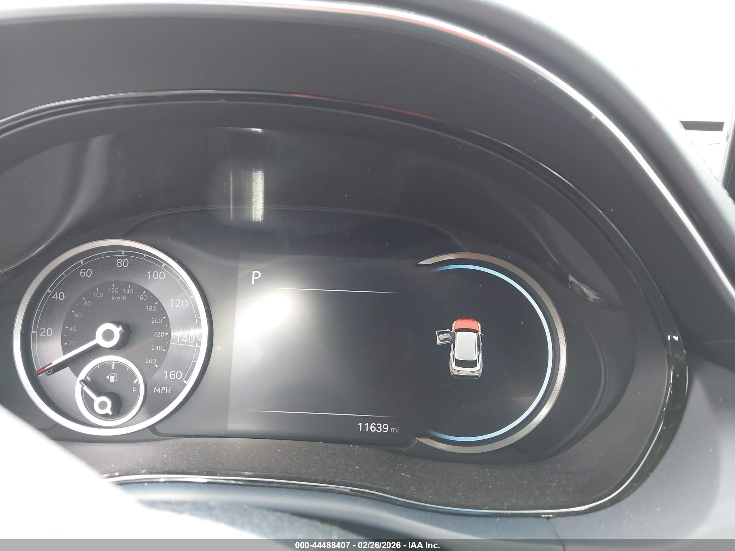 GENESIS GV70 image 7