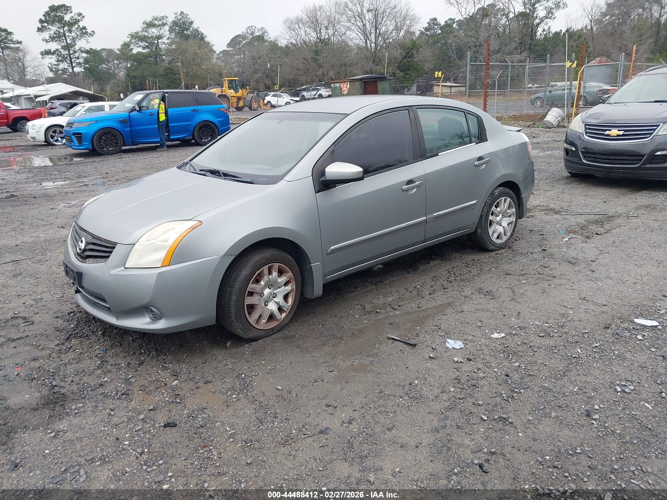 NISSAN SENTRA image 2