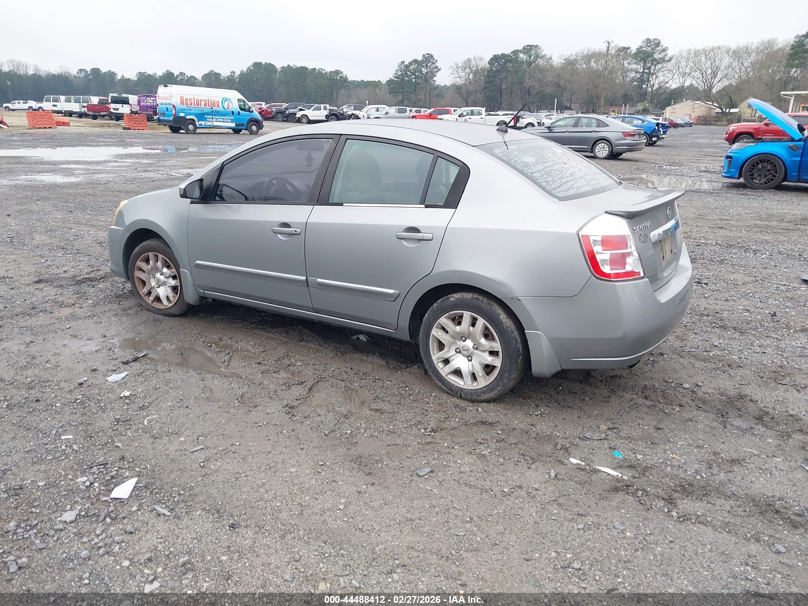 NISSAN SENTRA image 3