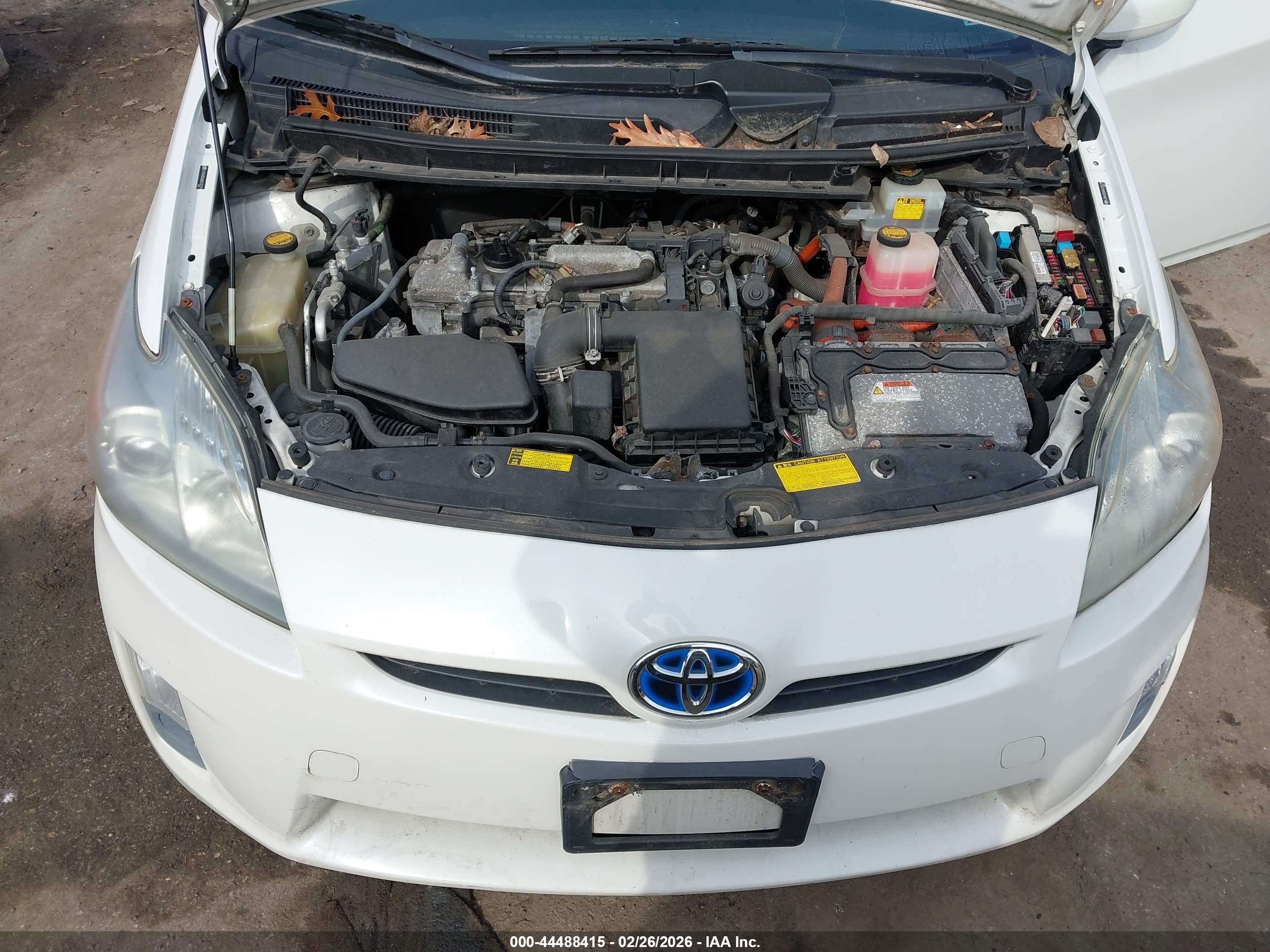 TOYOTA PRIUS image 10