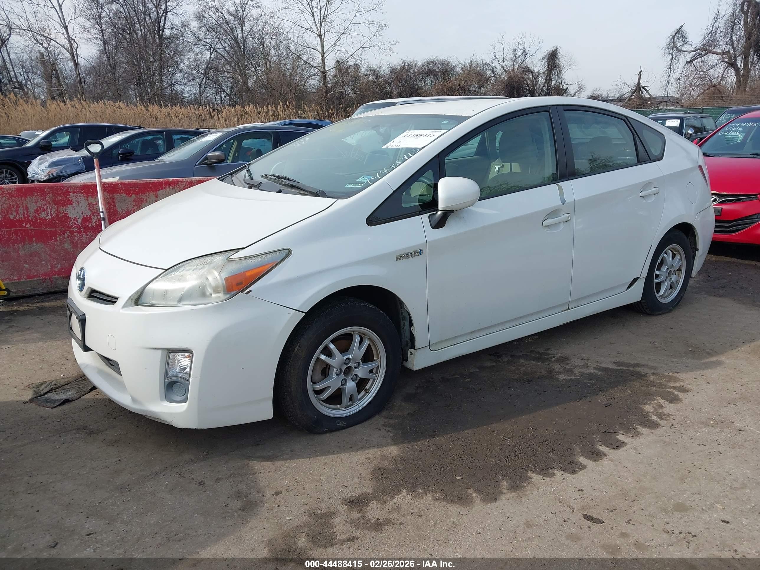 TOYOTA PRIUS image 2