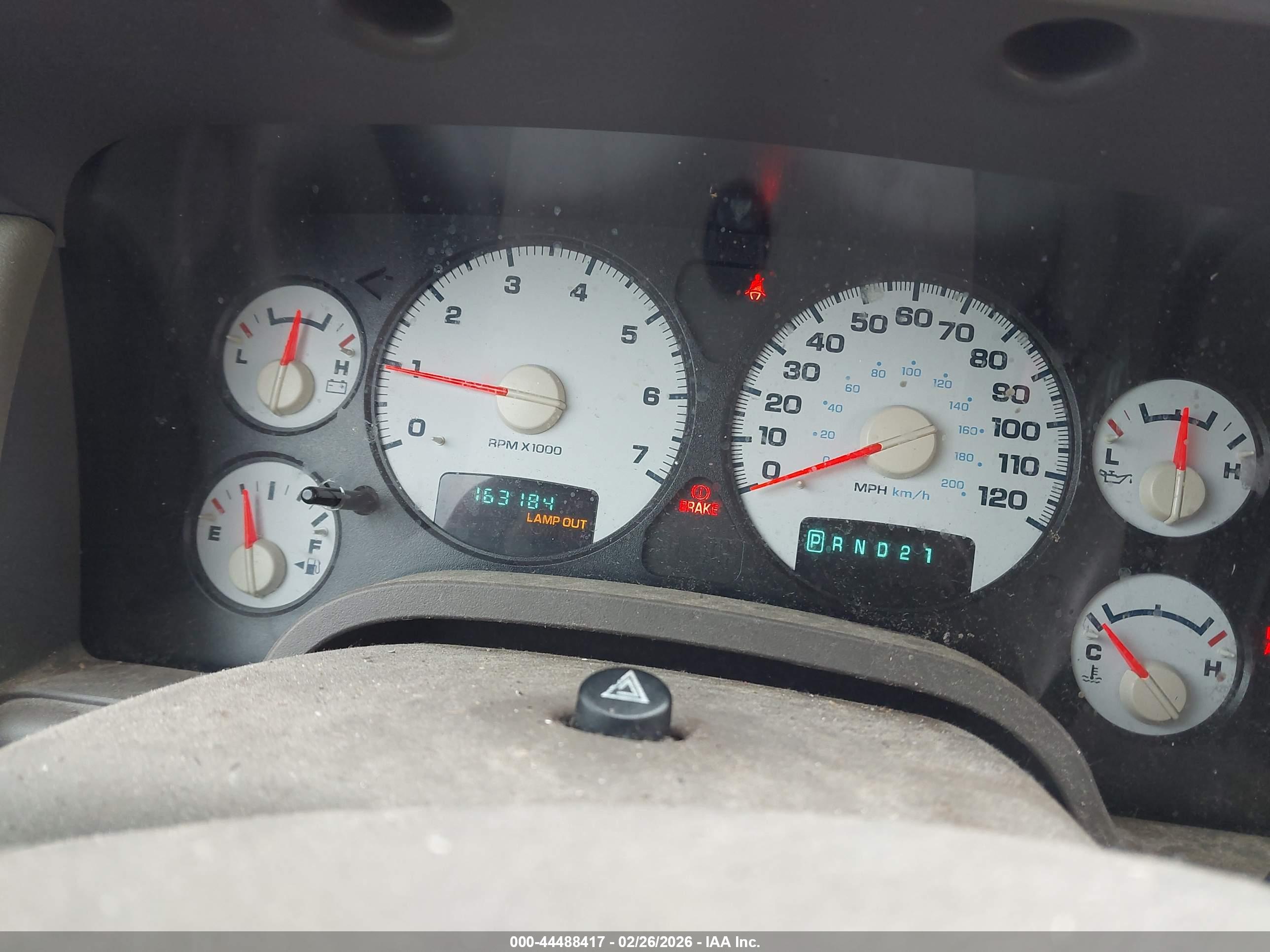 DODGE RAM image 7