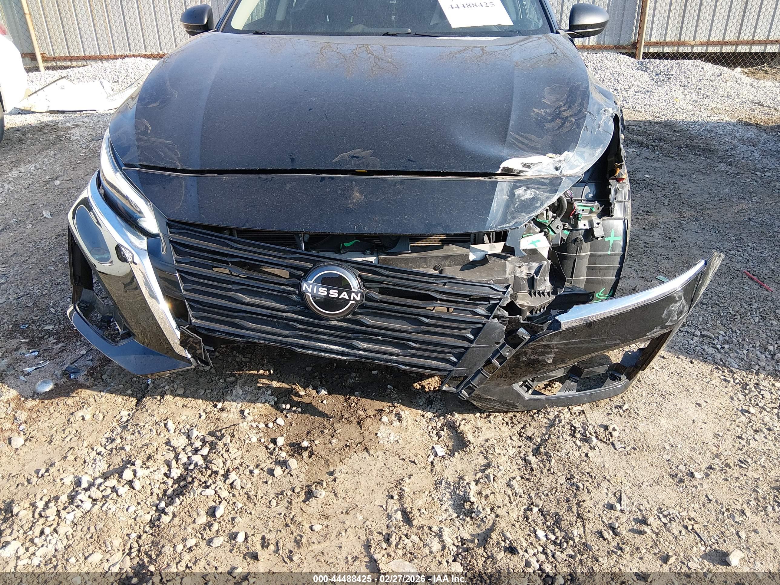 NISSAN ALTIMA image 6