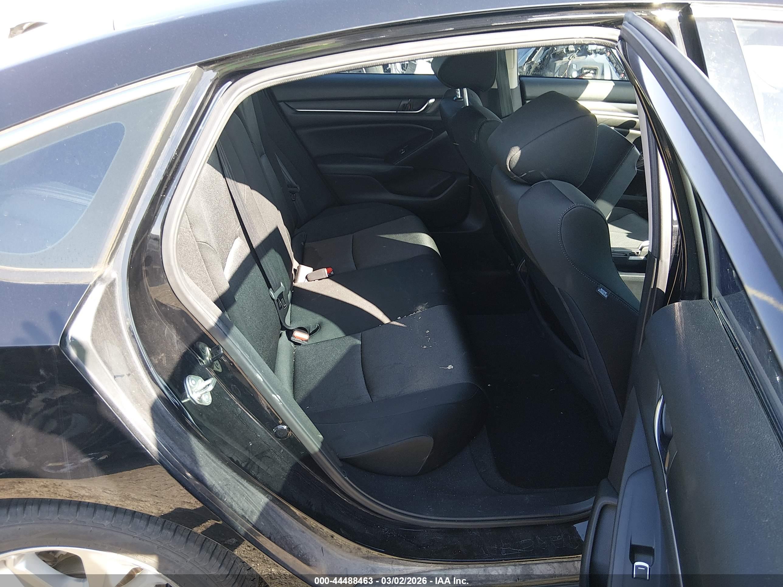 HONDA ACCORD image 8