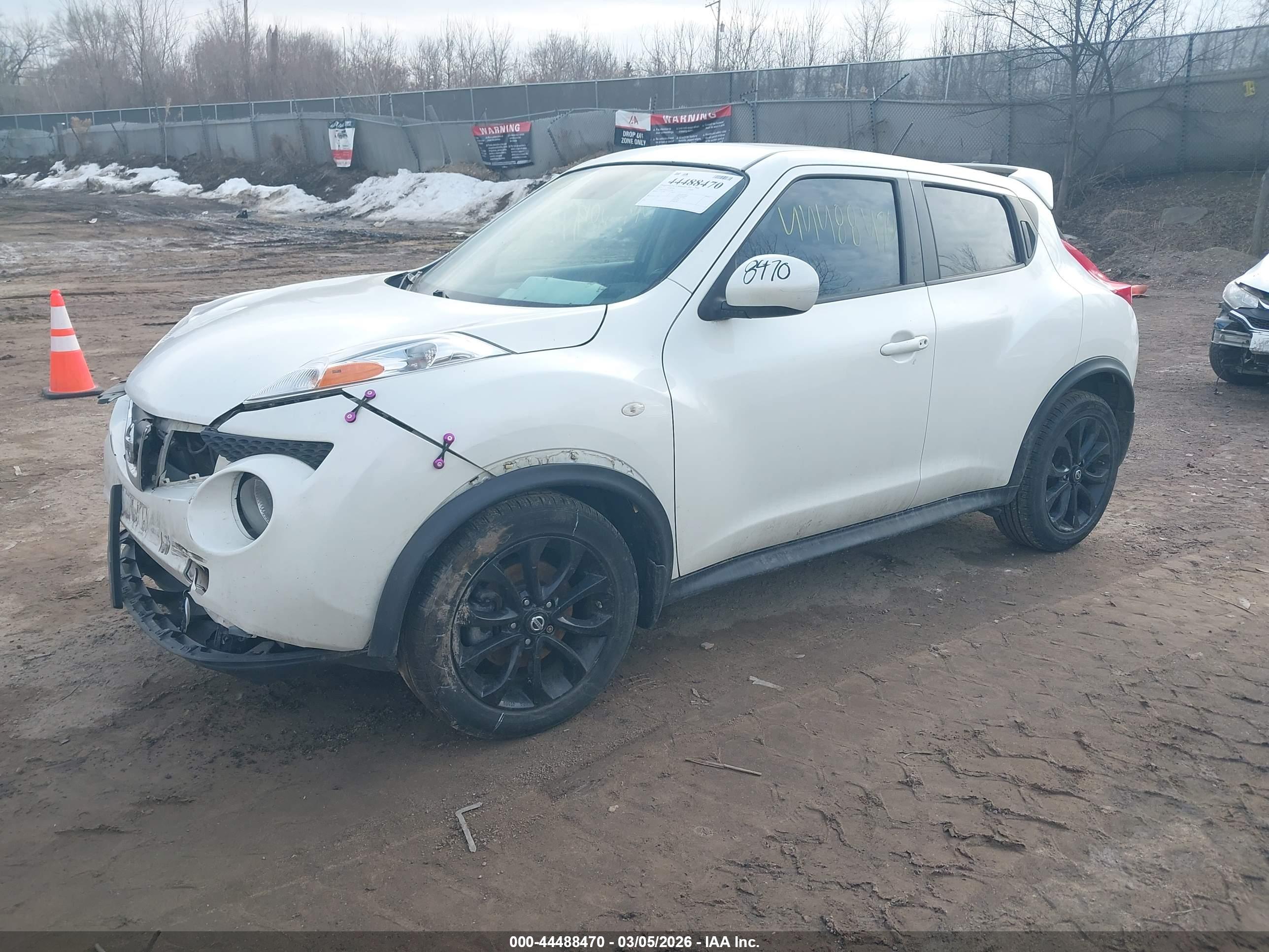NISSAN JUKE image 2
