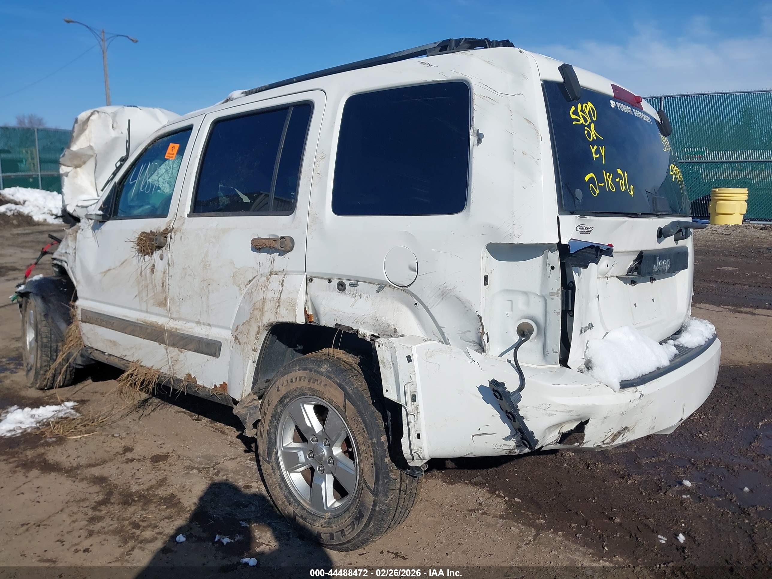 JEEP LIBERTY image 3