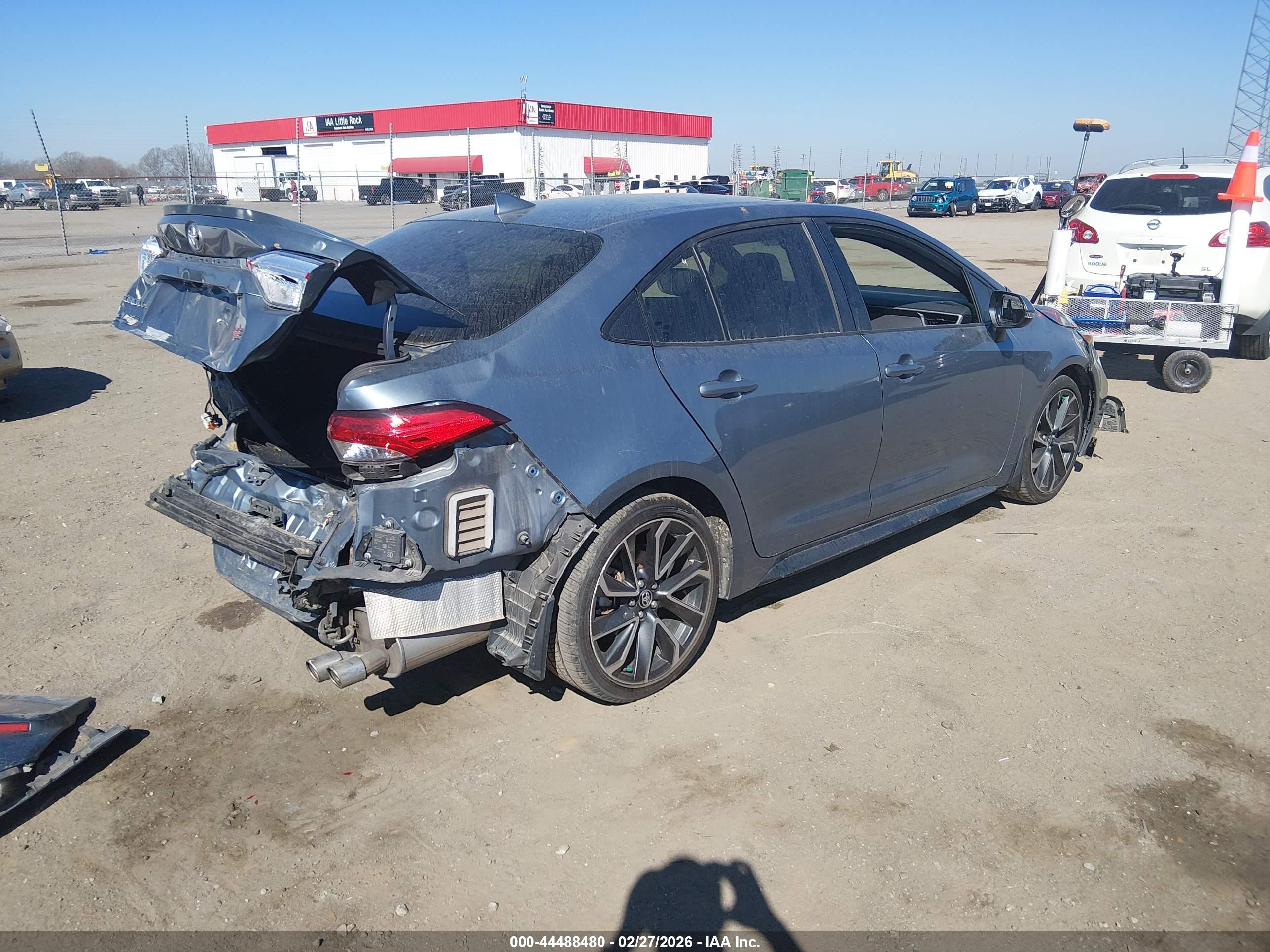 TOYOTA COROLLA image 4