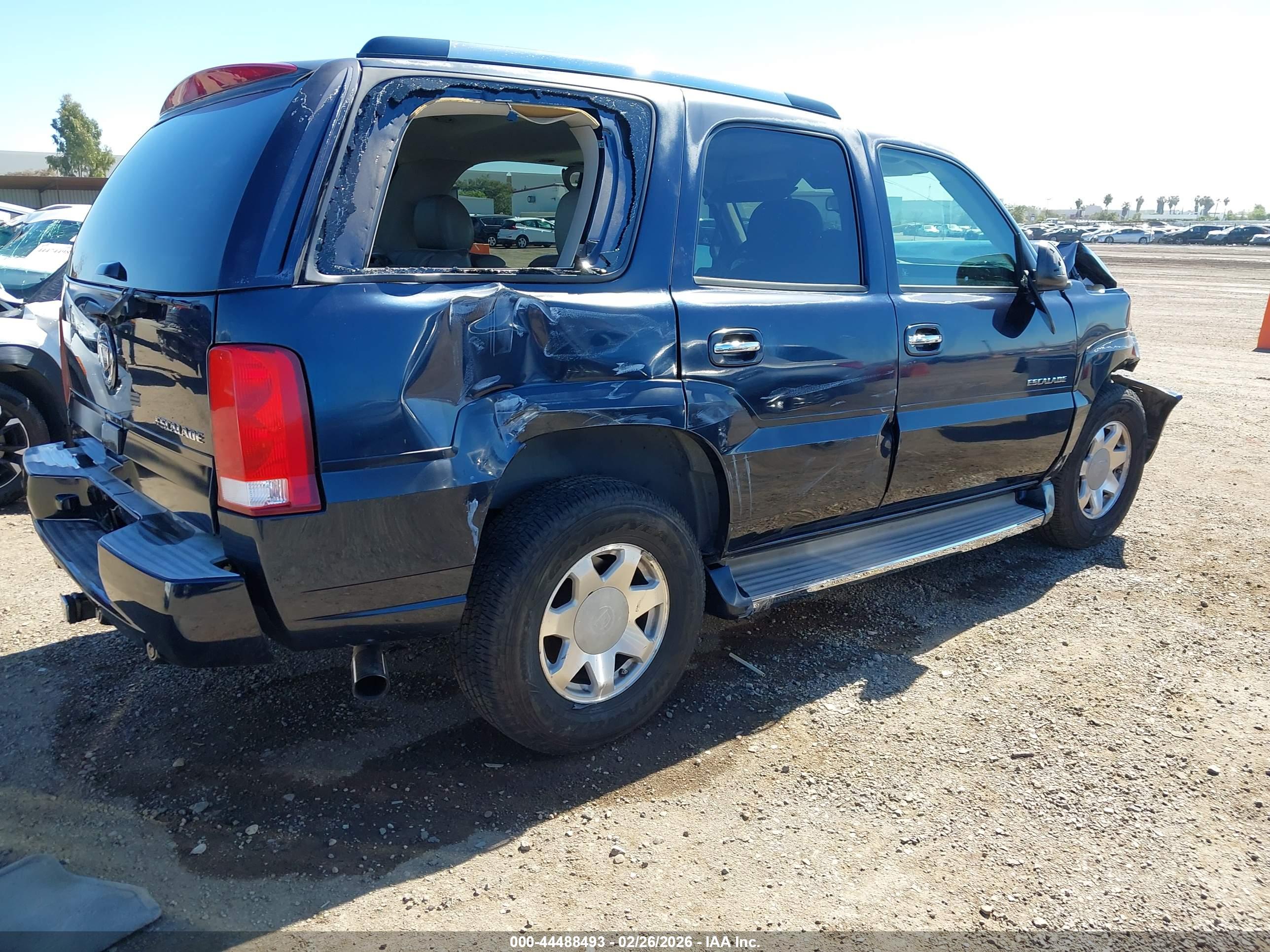 CADILLAC ESCALADE image 4
