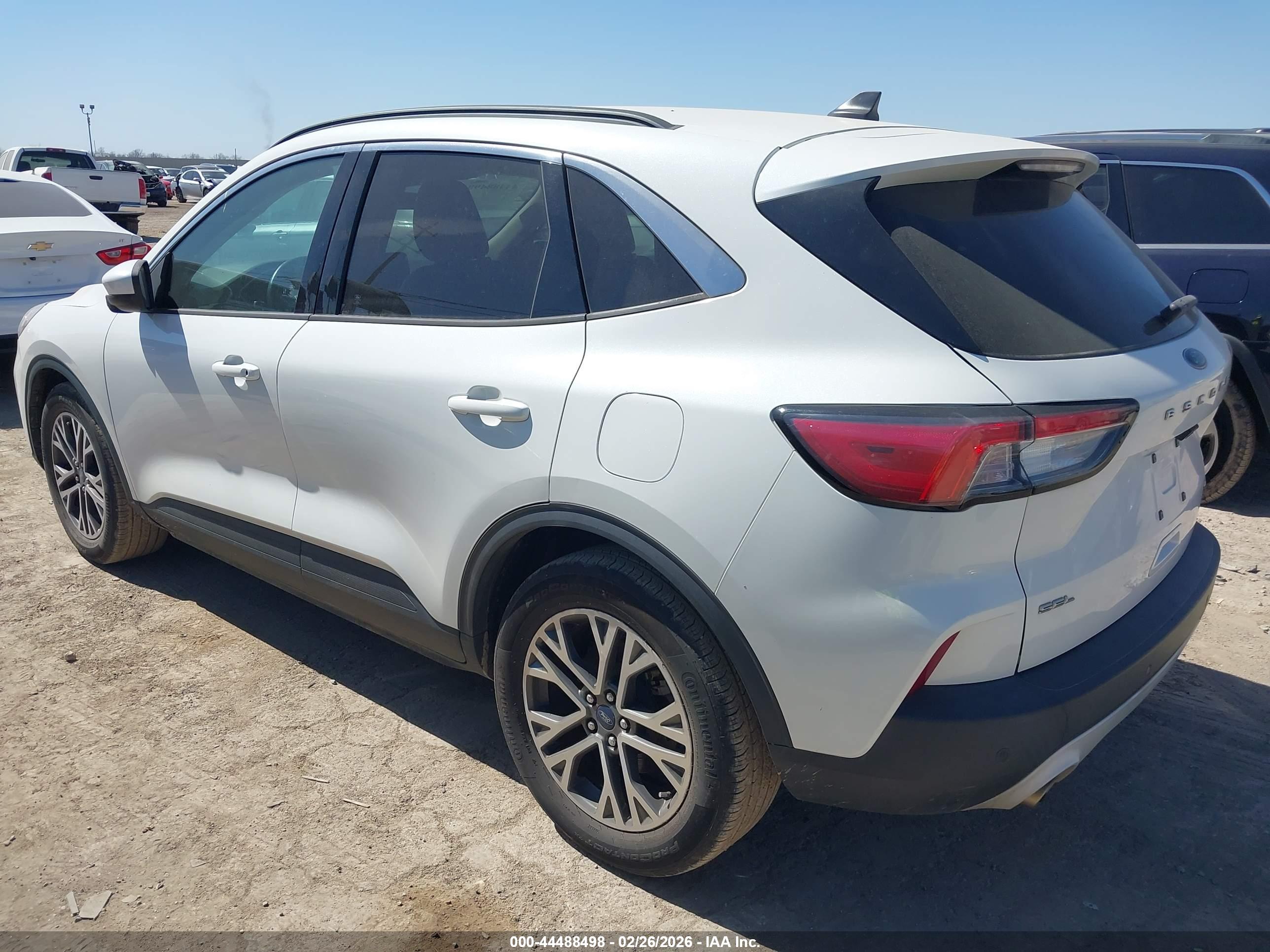 FORD ESCAPE image 3