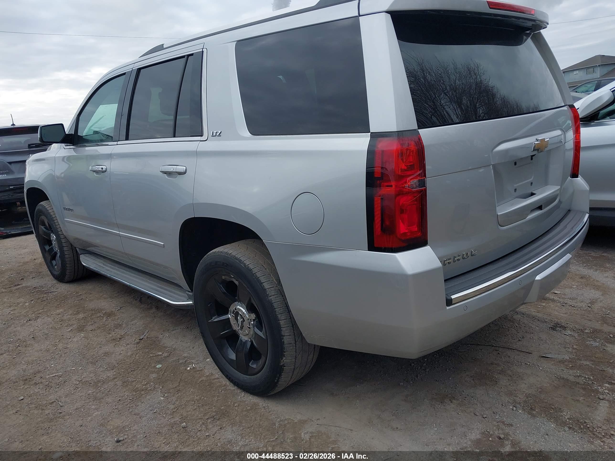 CHEVROLET TAHOE image 3