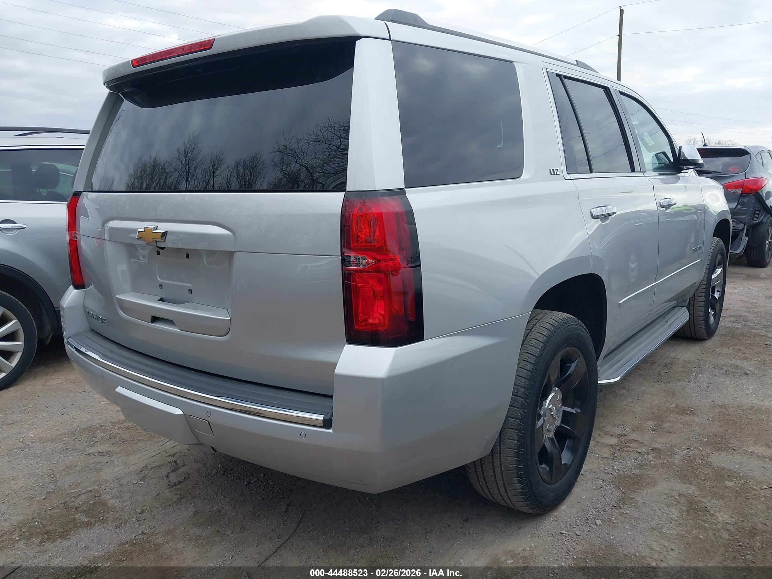 CHEVROLET TAHOE image 4