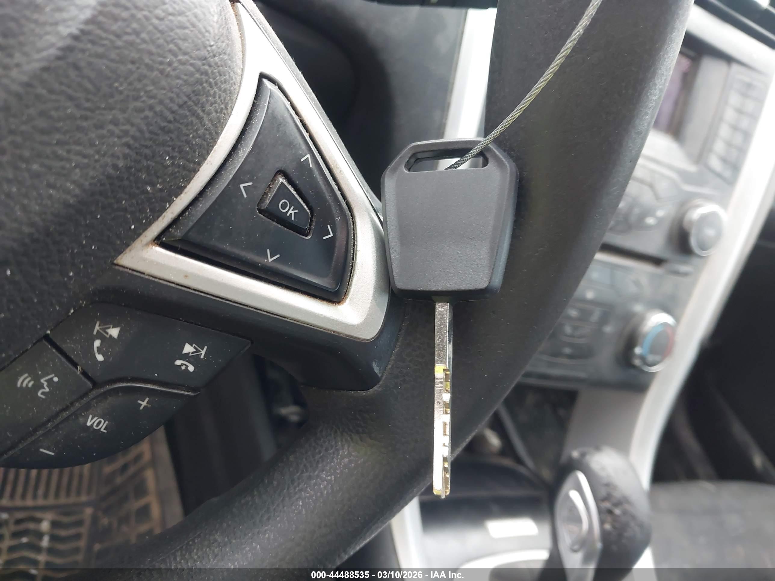 FORD FUSION image 11