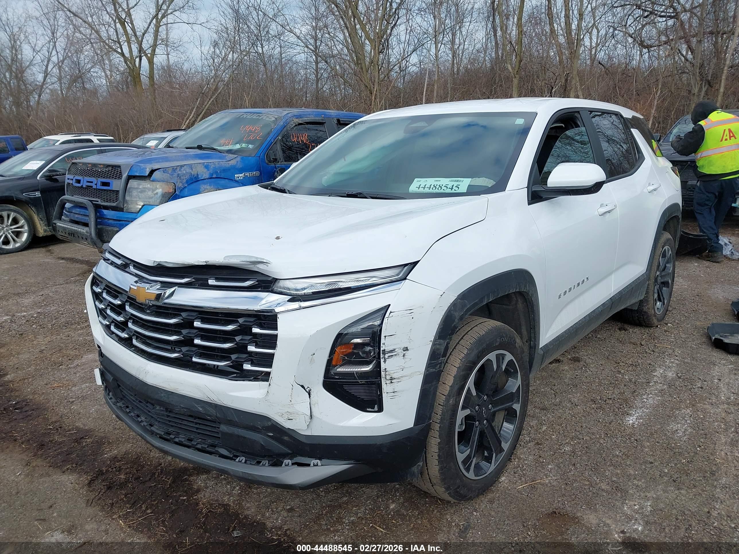 CHEVROLET EQUINOX image 2