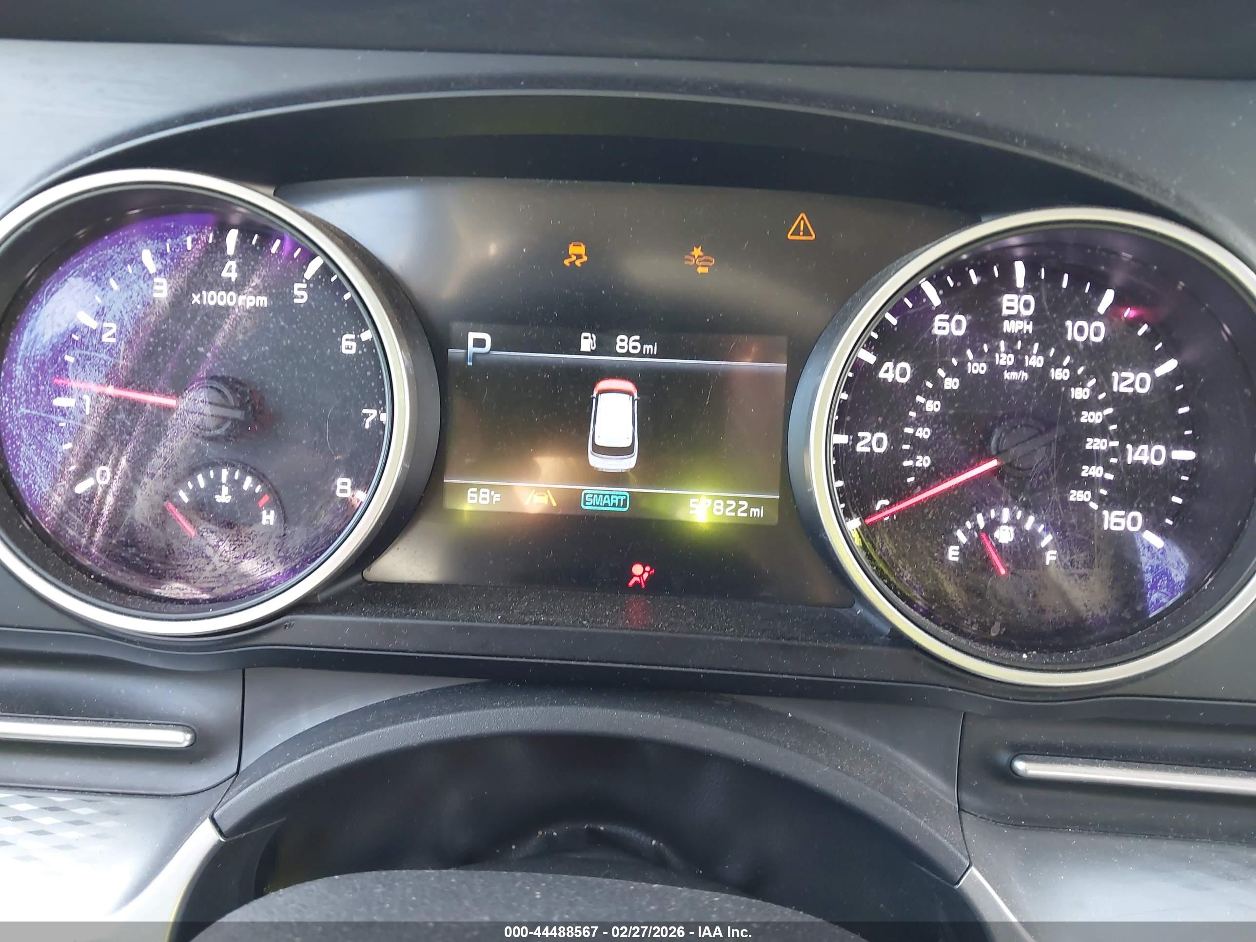 KIA CARNIVAL image 7