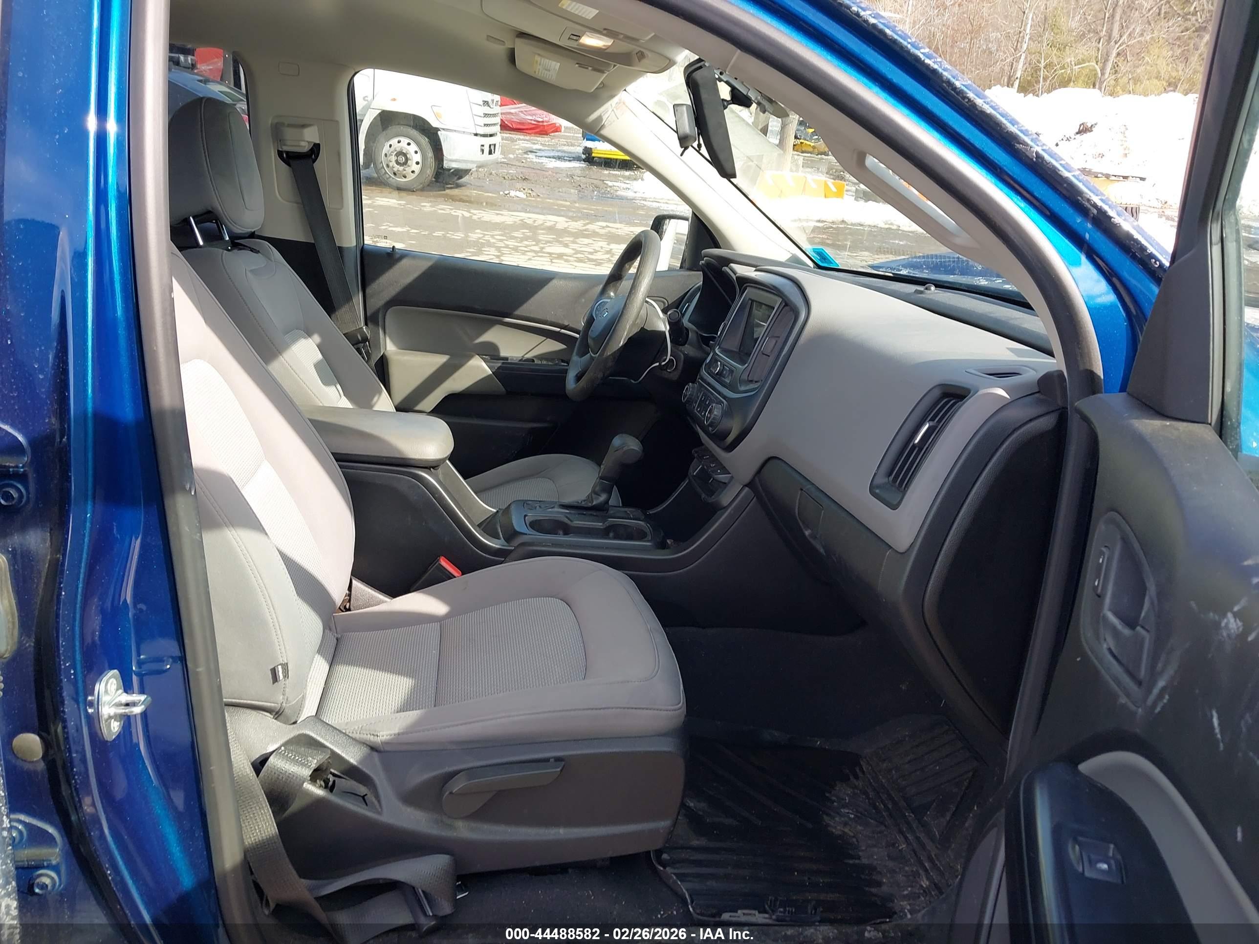 CHEVROLET COLORADO image 5