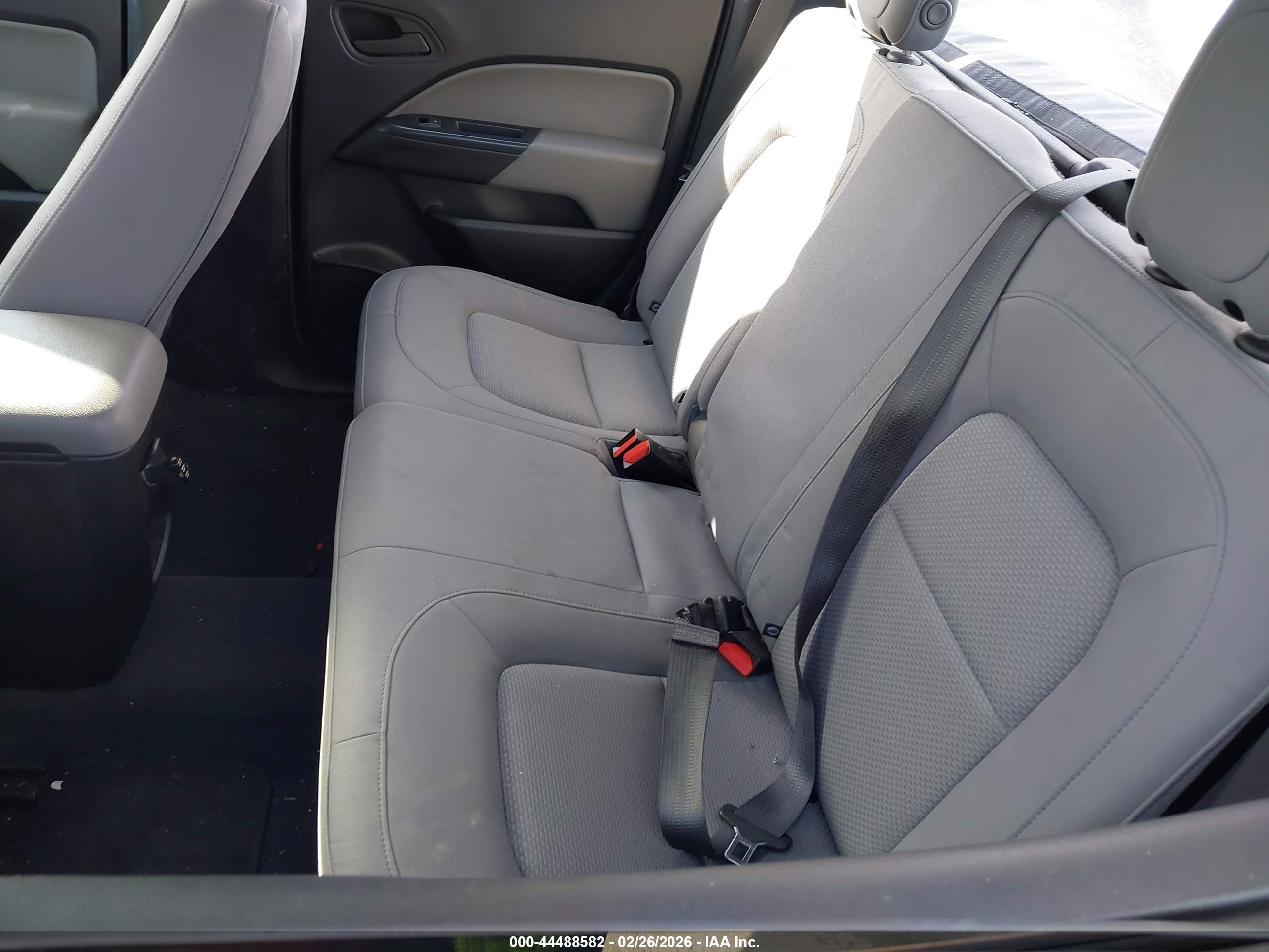 CHEVROLET COLORADO image 8