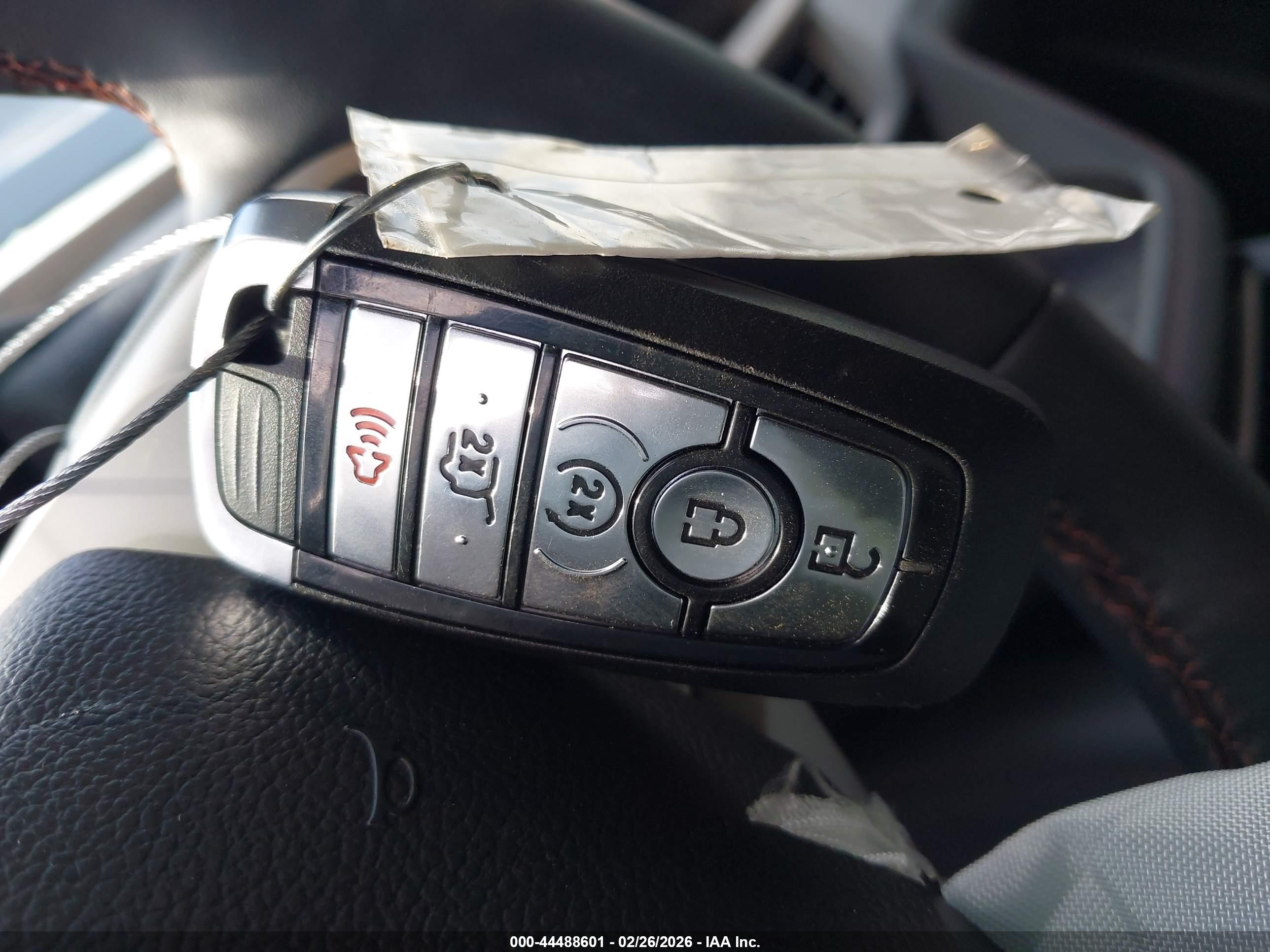 FORD EXPLORER image 11