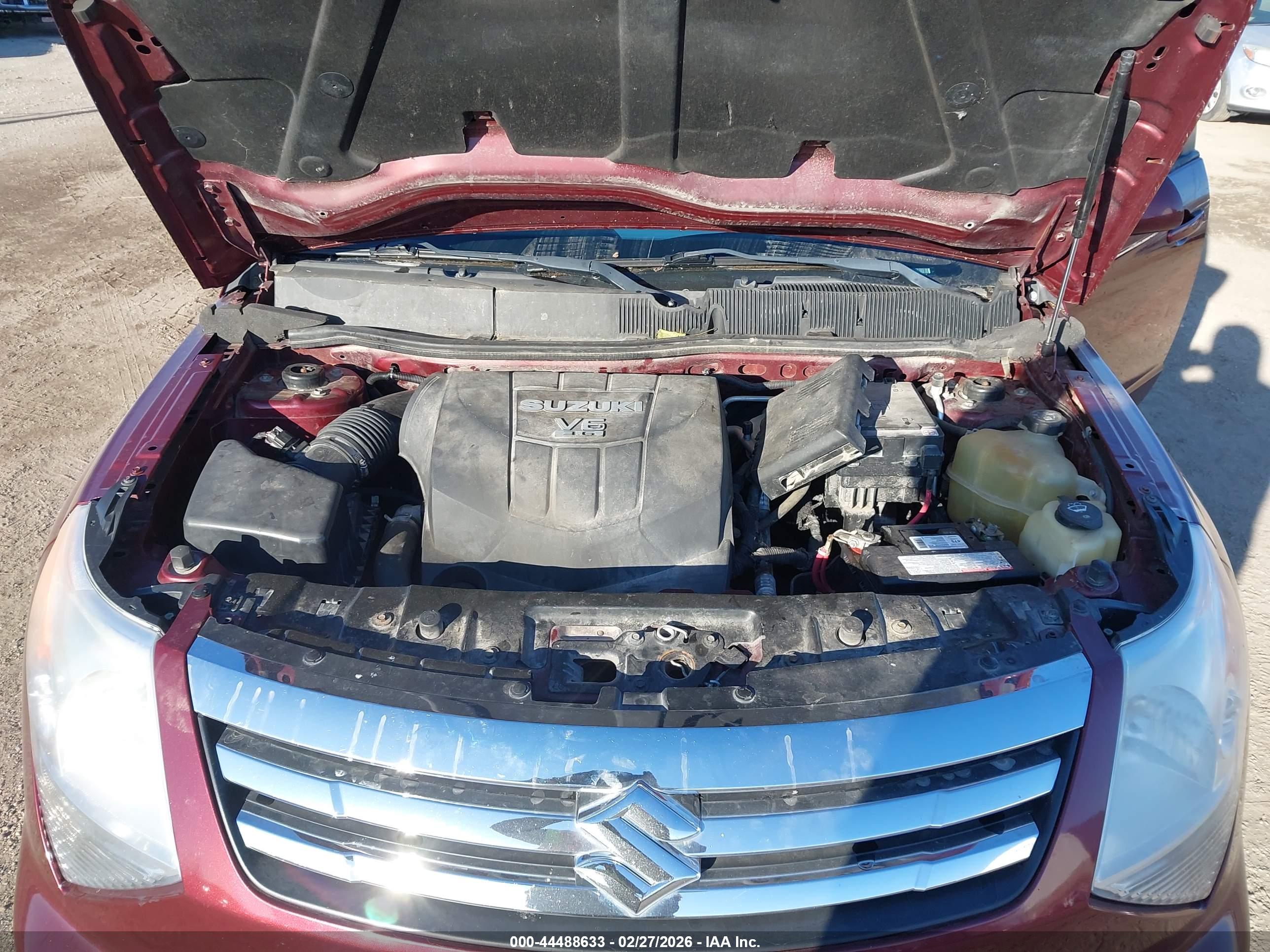 SUZUKI XL7 image 10
