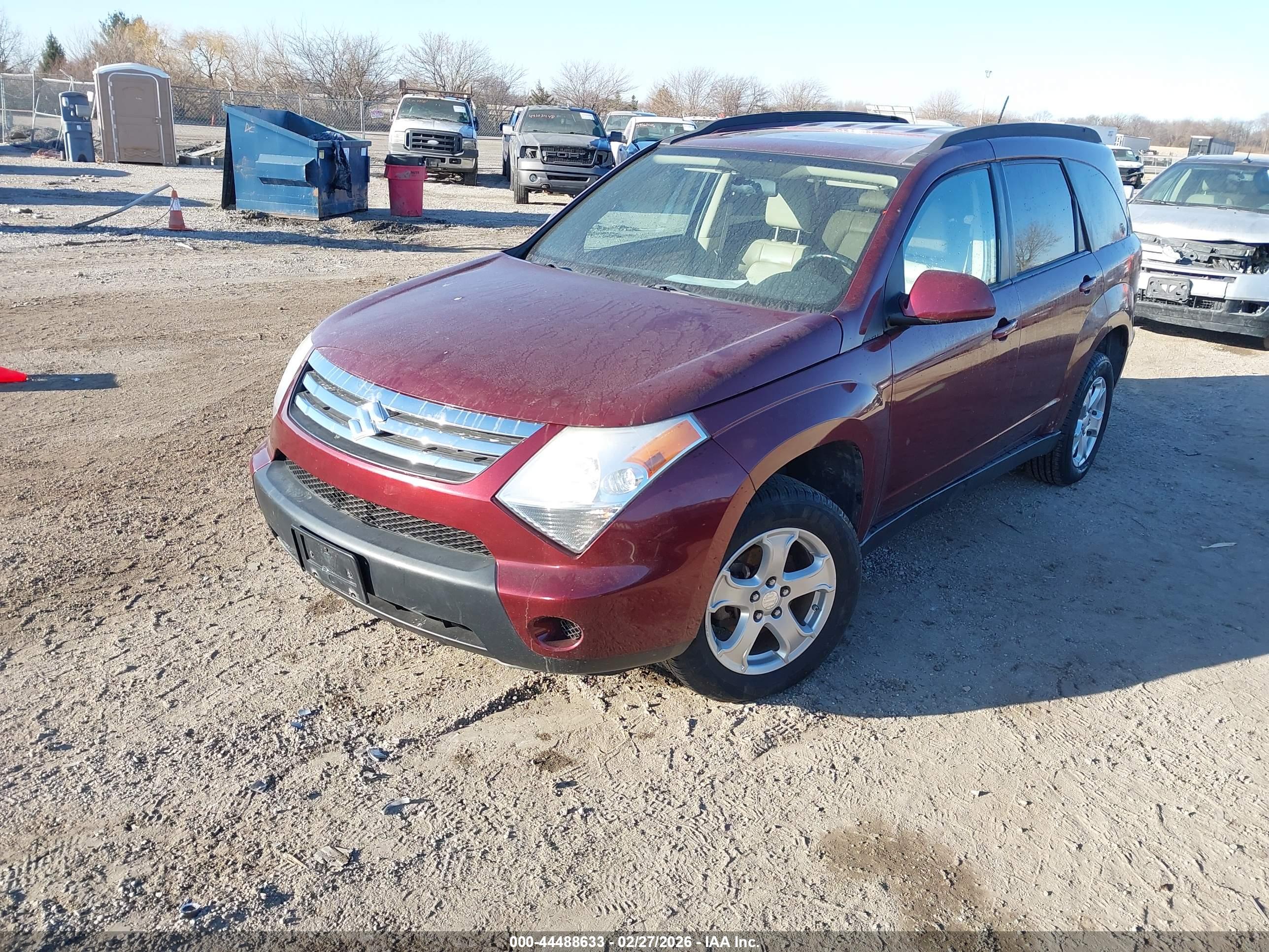 SUZUKI XL7 image 2