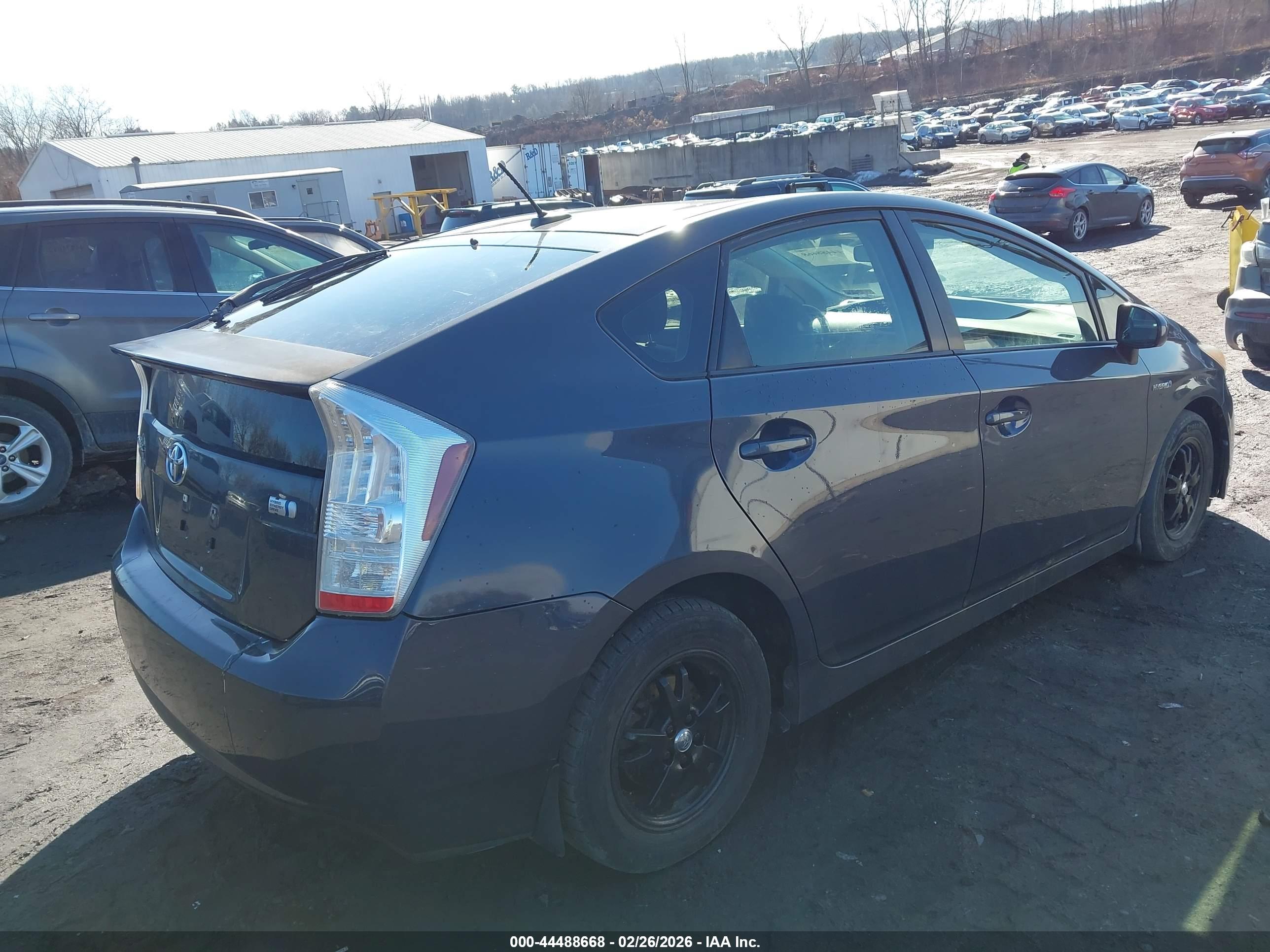 TOYOTA PRIUS image 4