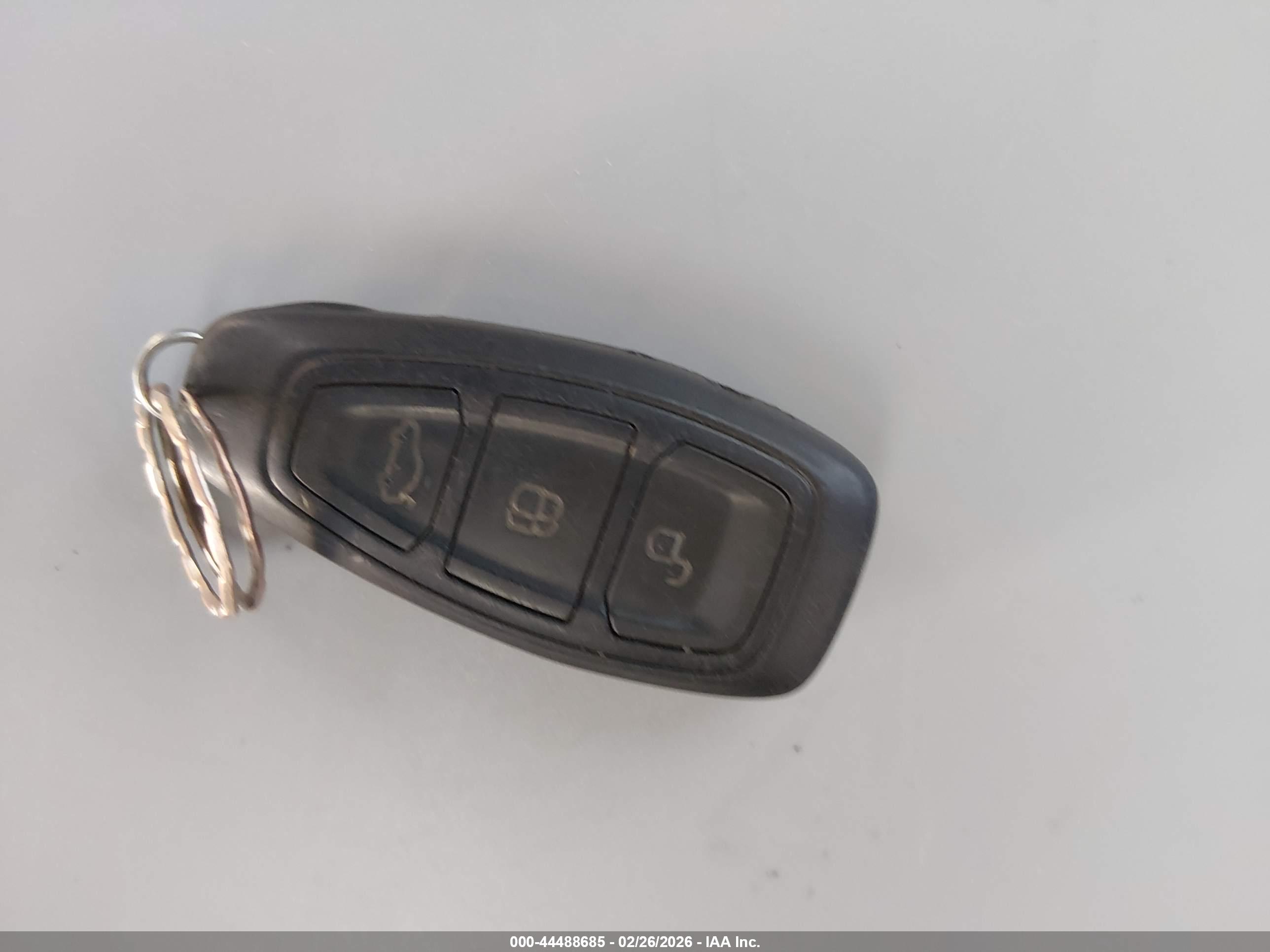 FORD FIESTA image 11