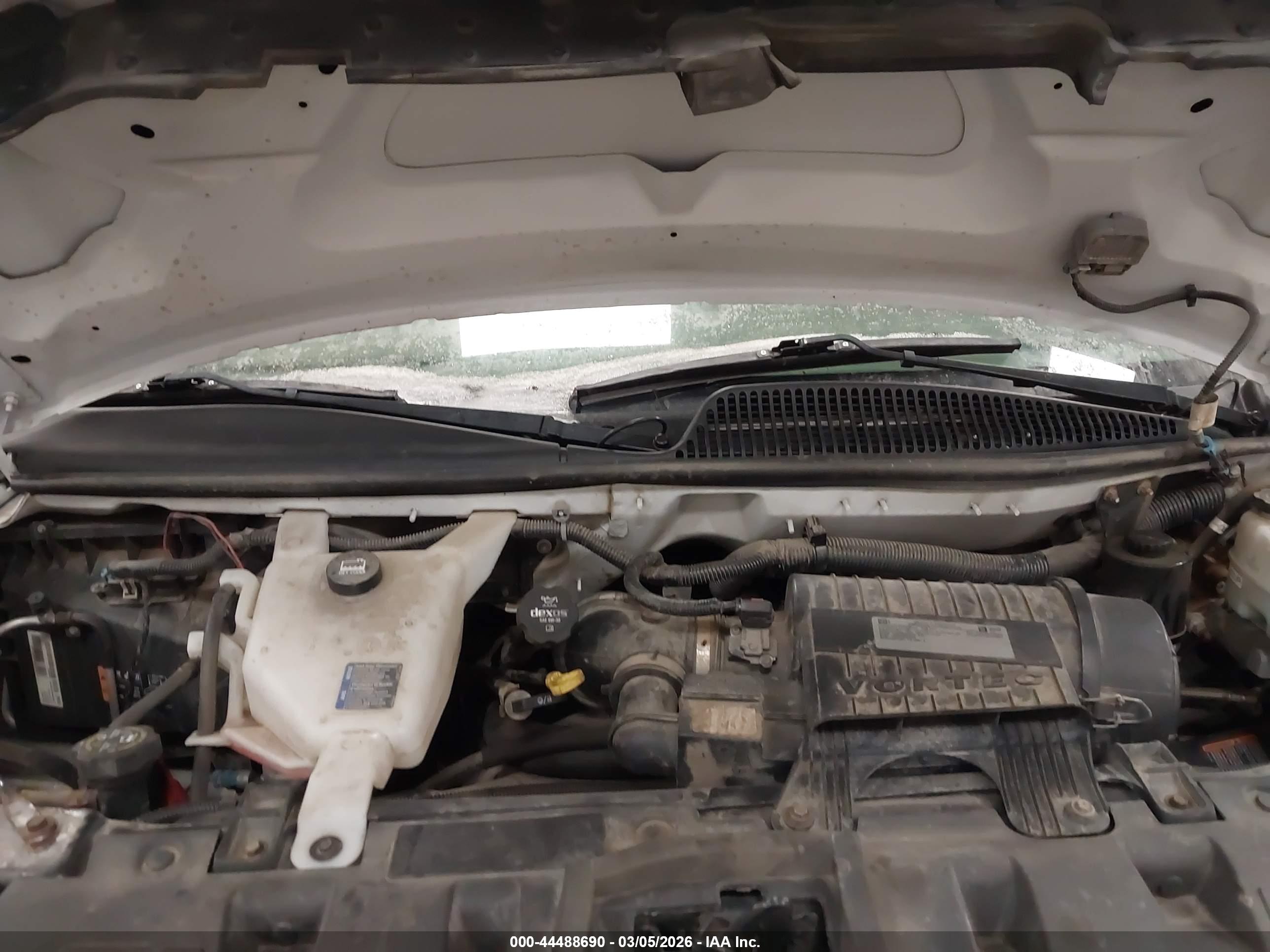 CHEVROLET EXPRESS image 10