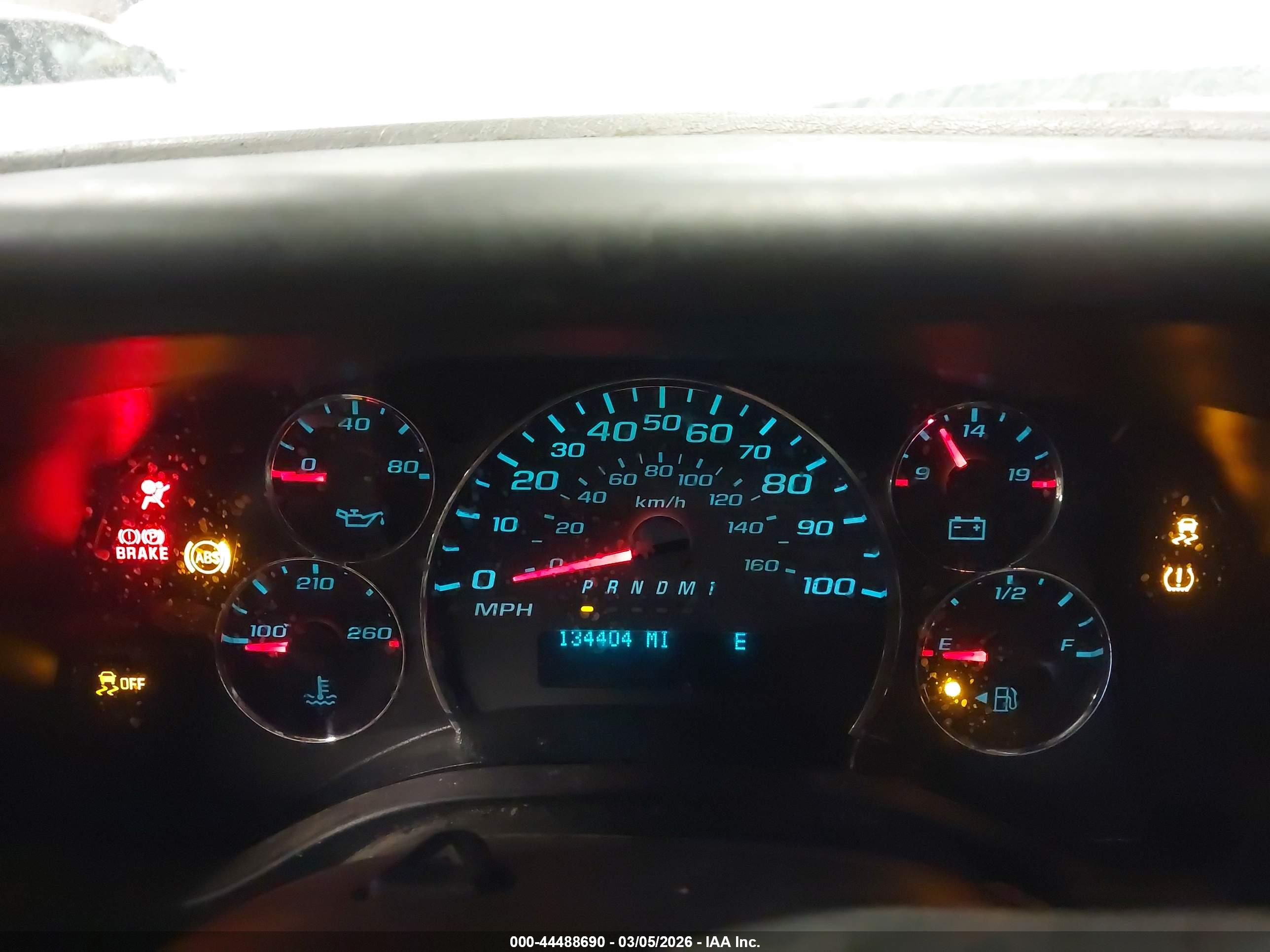 CHEVROLET EXPRESS image 7