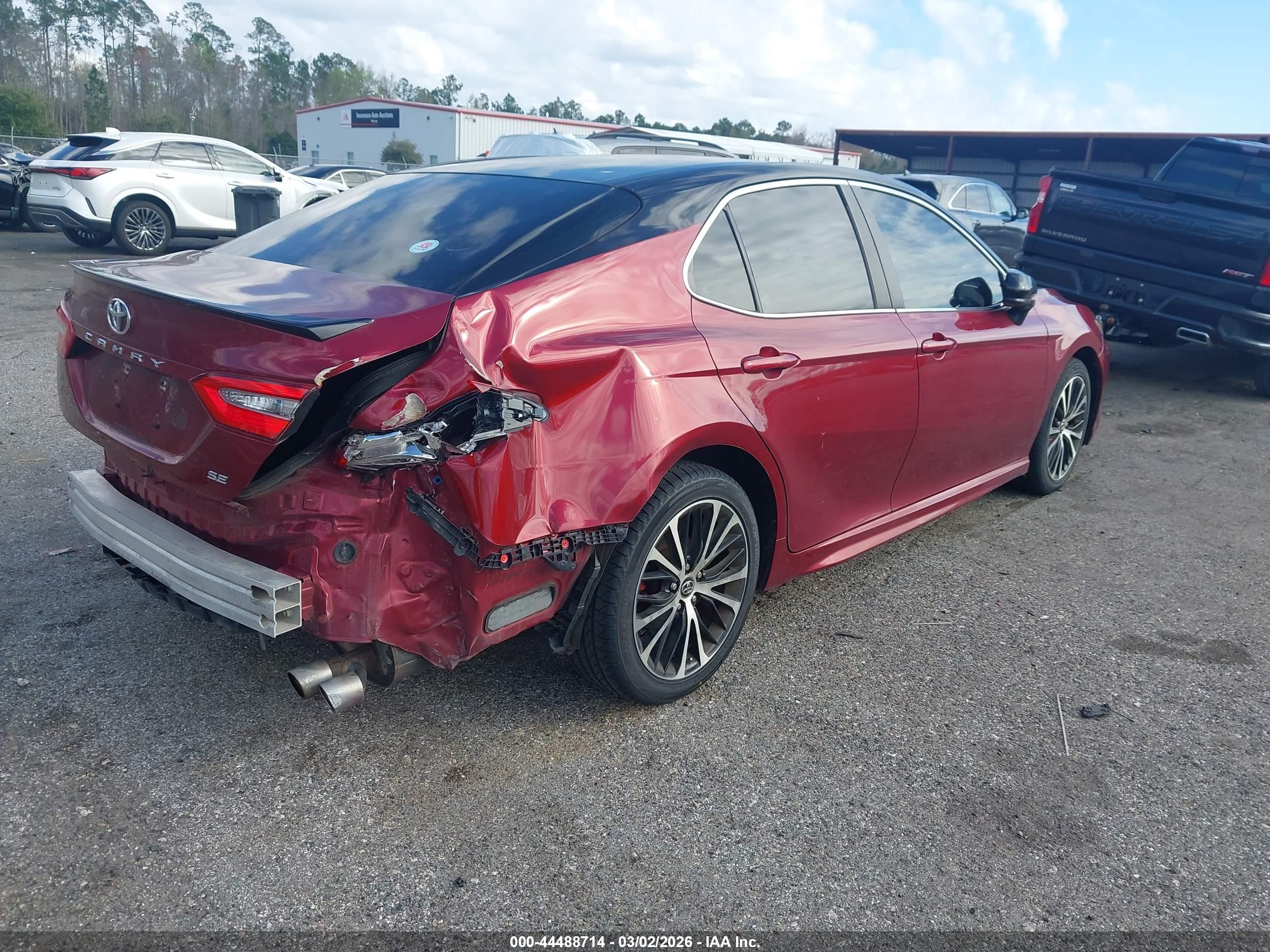 TOYOTA CAMRY image 4