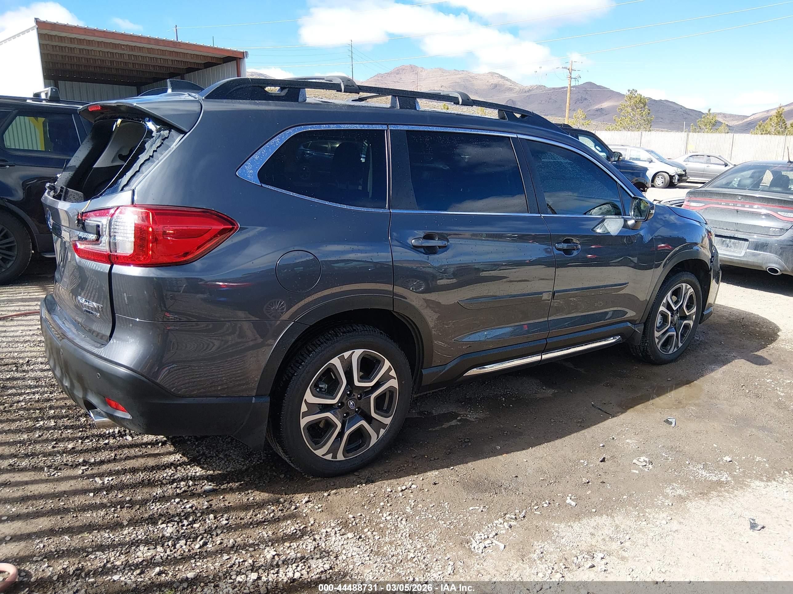 SUBARU ASCENT image 4