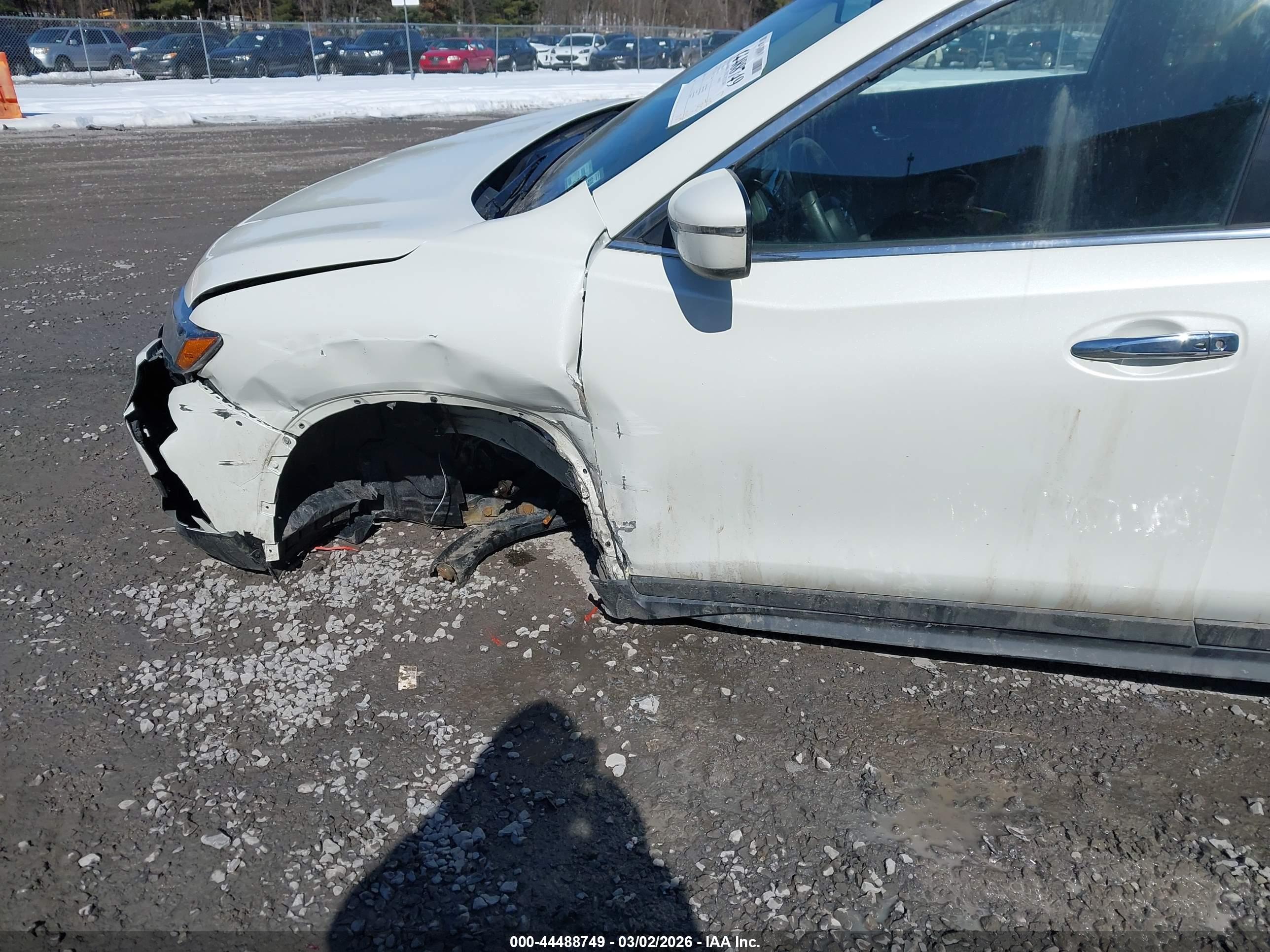 NISSAN ROGUE image 6