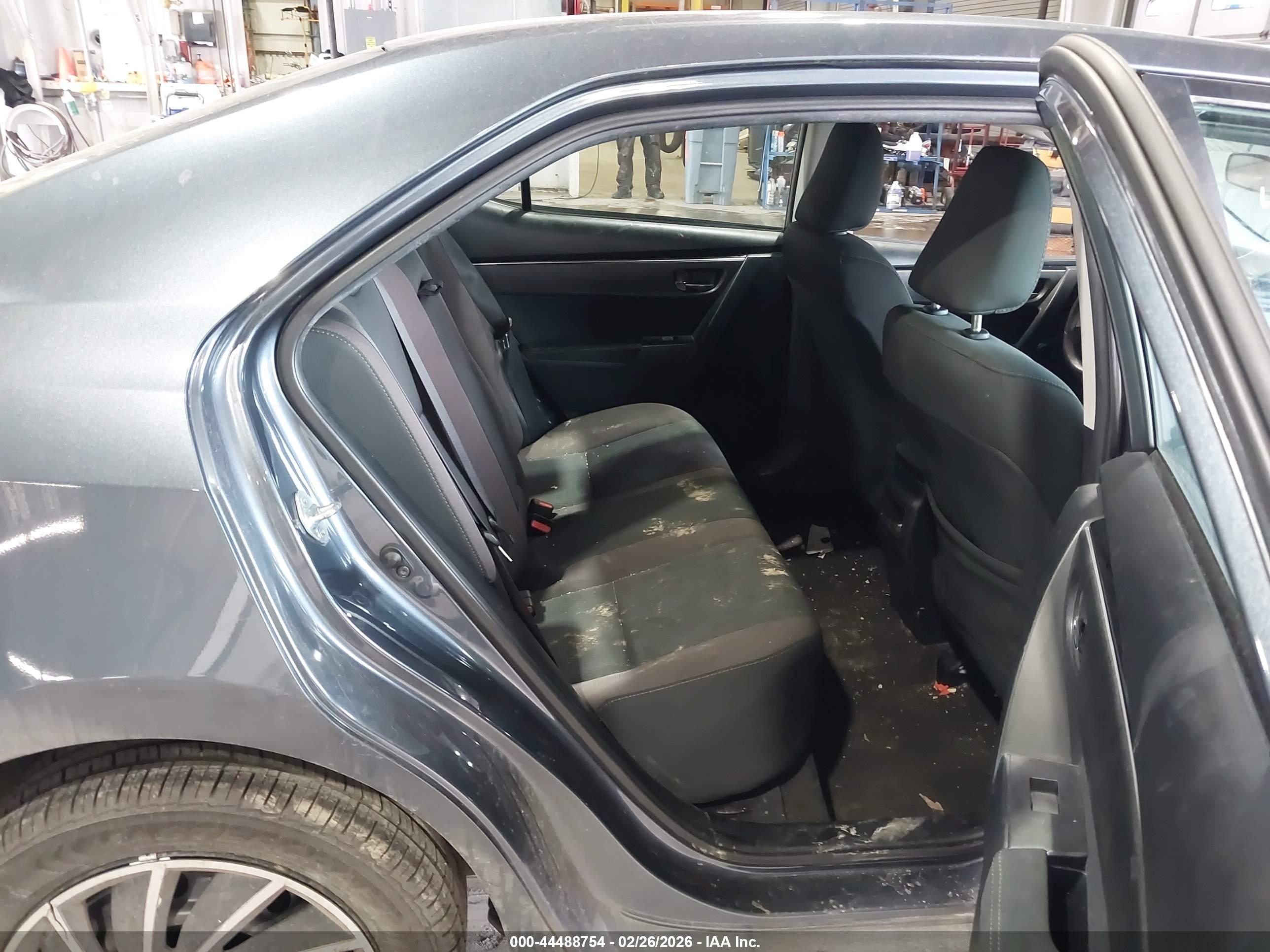 TOYOTA COROLLA image 8
