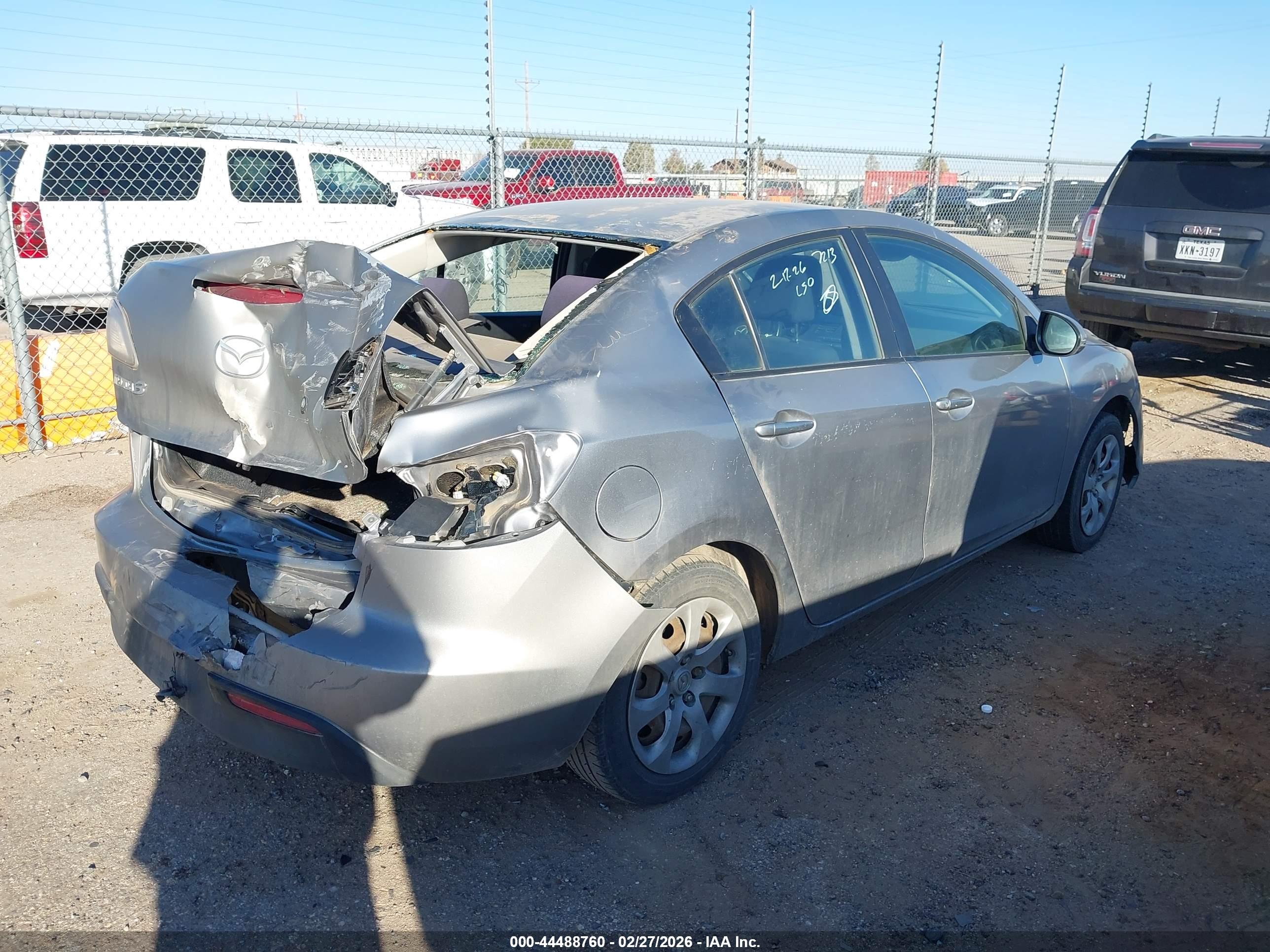 MAZDA MAZDA3 image 4