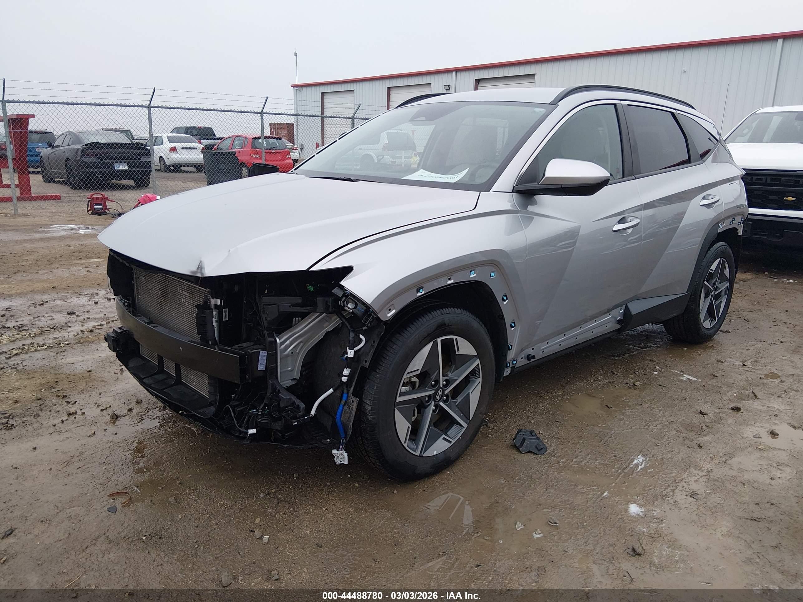 HYUNDAI TUCSON image 2