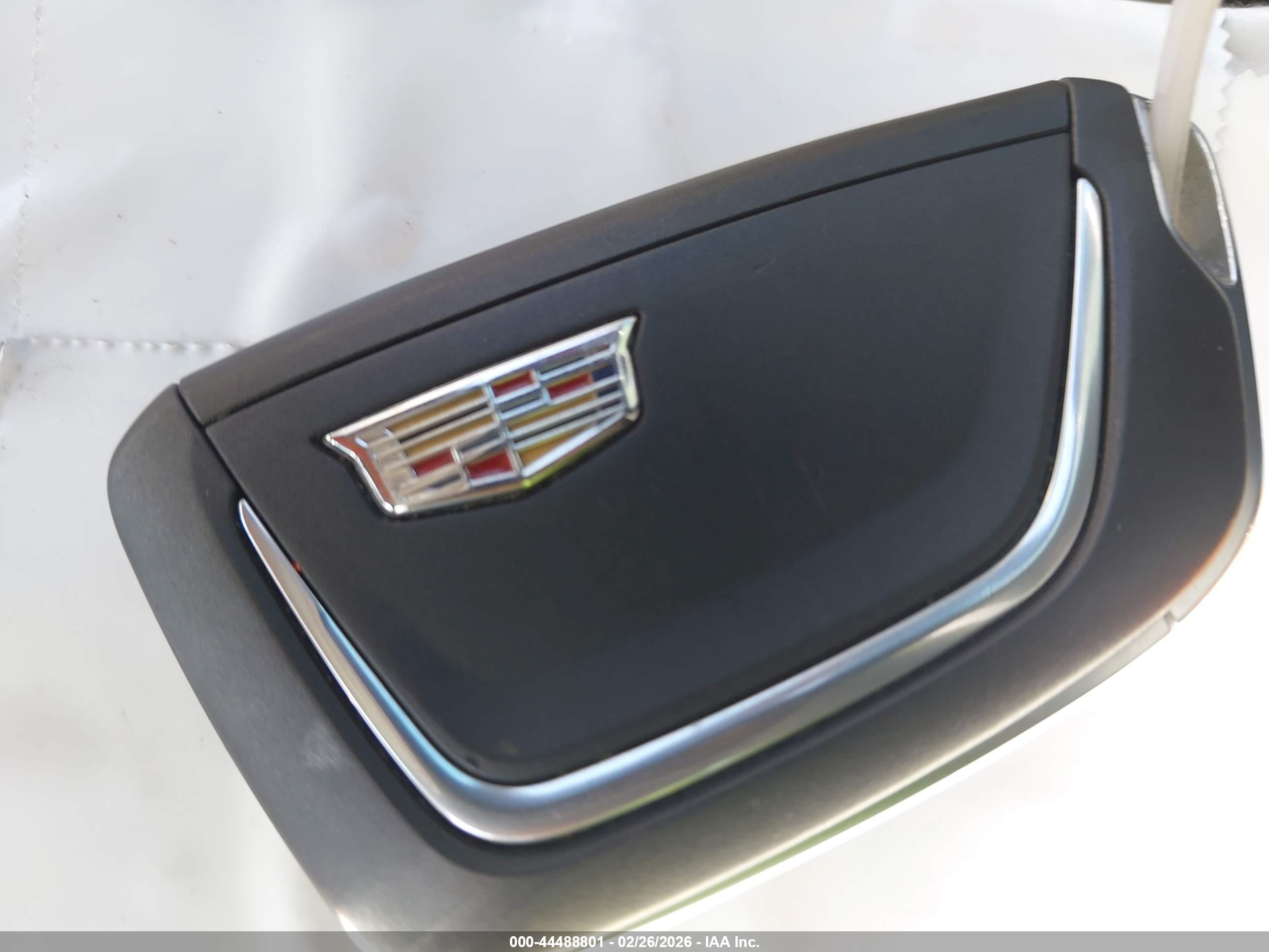 CADILLAC ESCALADE image 11