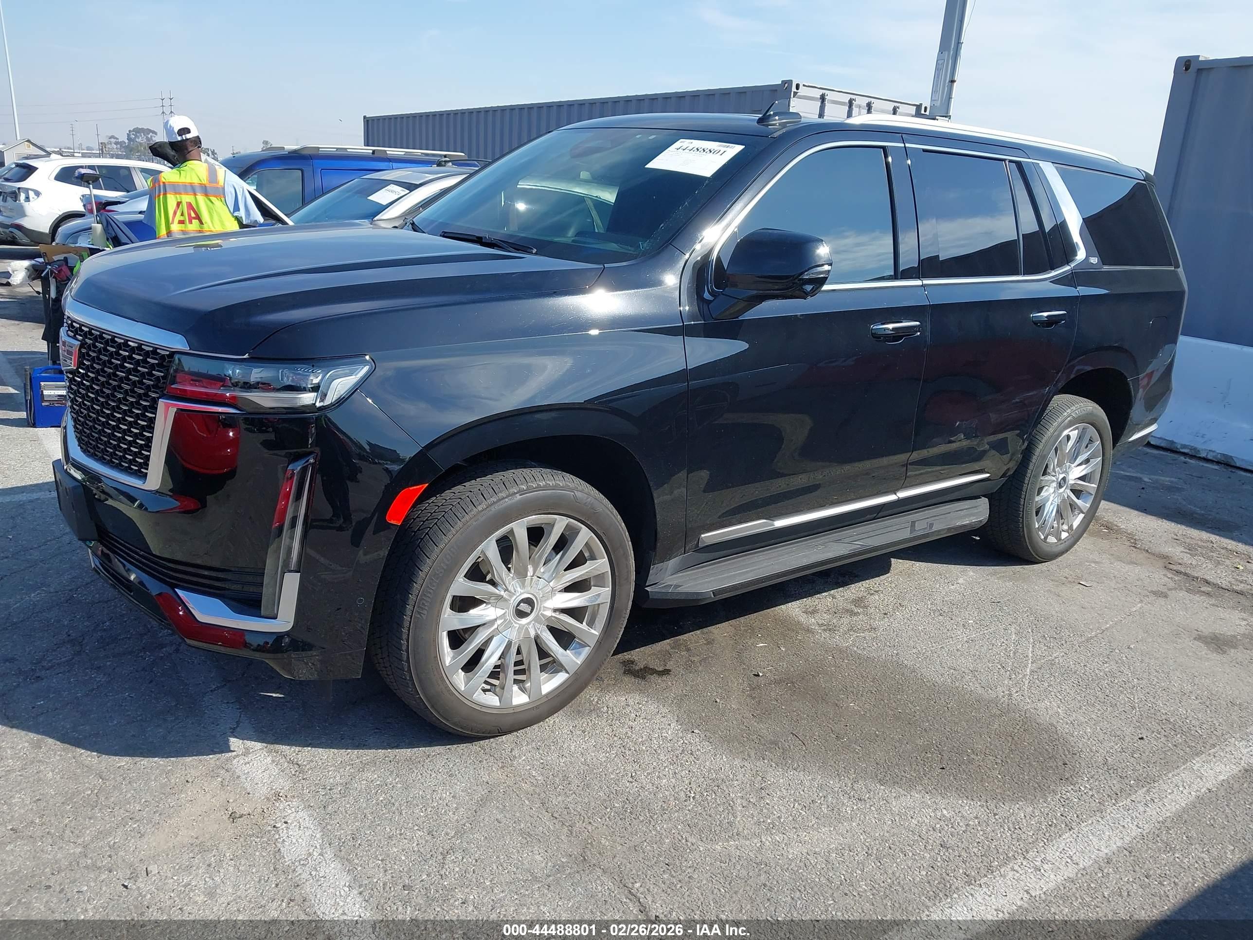 CADILLAC ESCALADE image 2