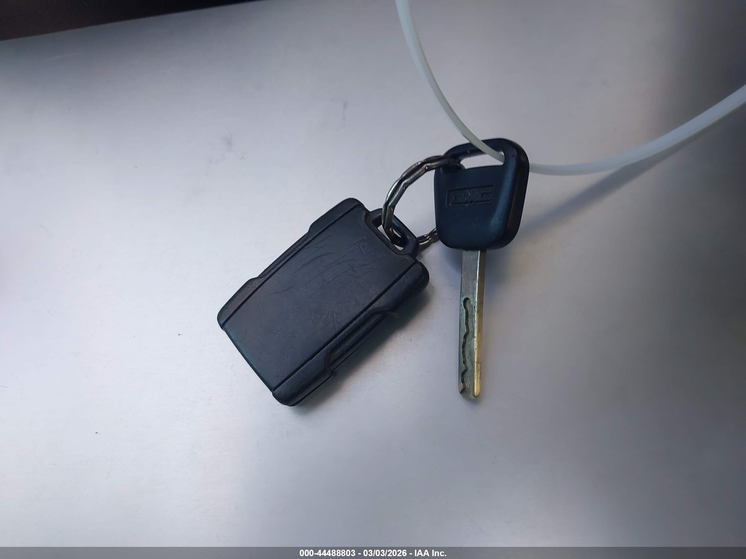 GMC SIERRA image 11