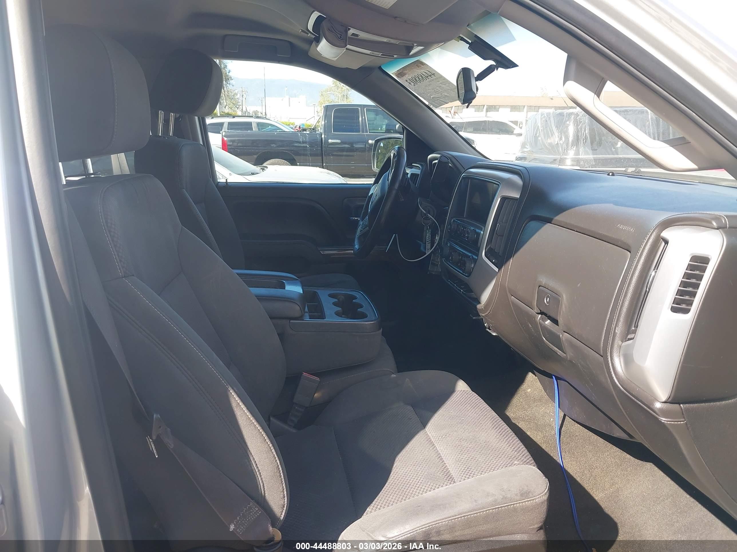 GMC SIERRA image 5