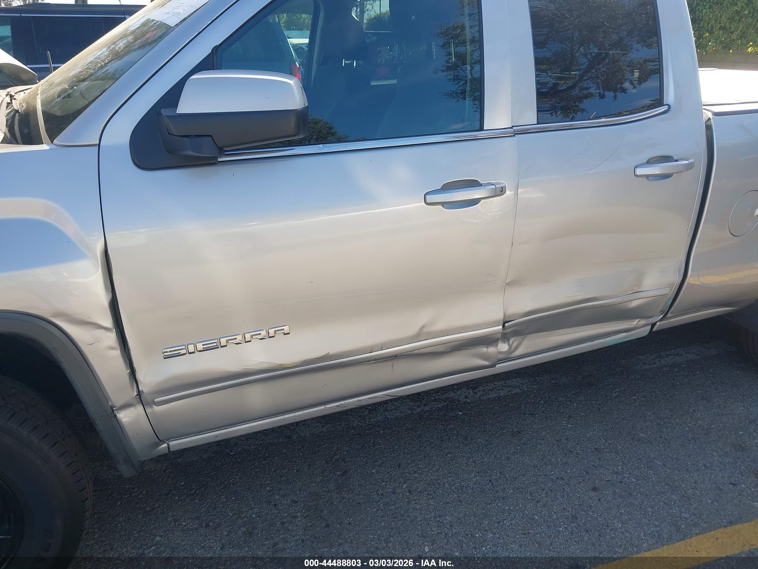 GMC SIERRA image 6