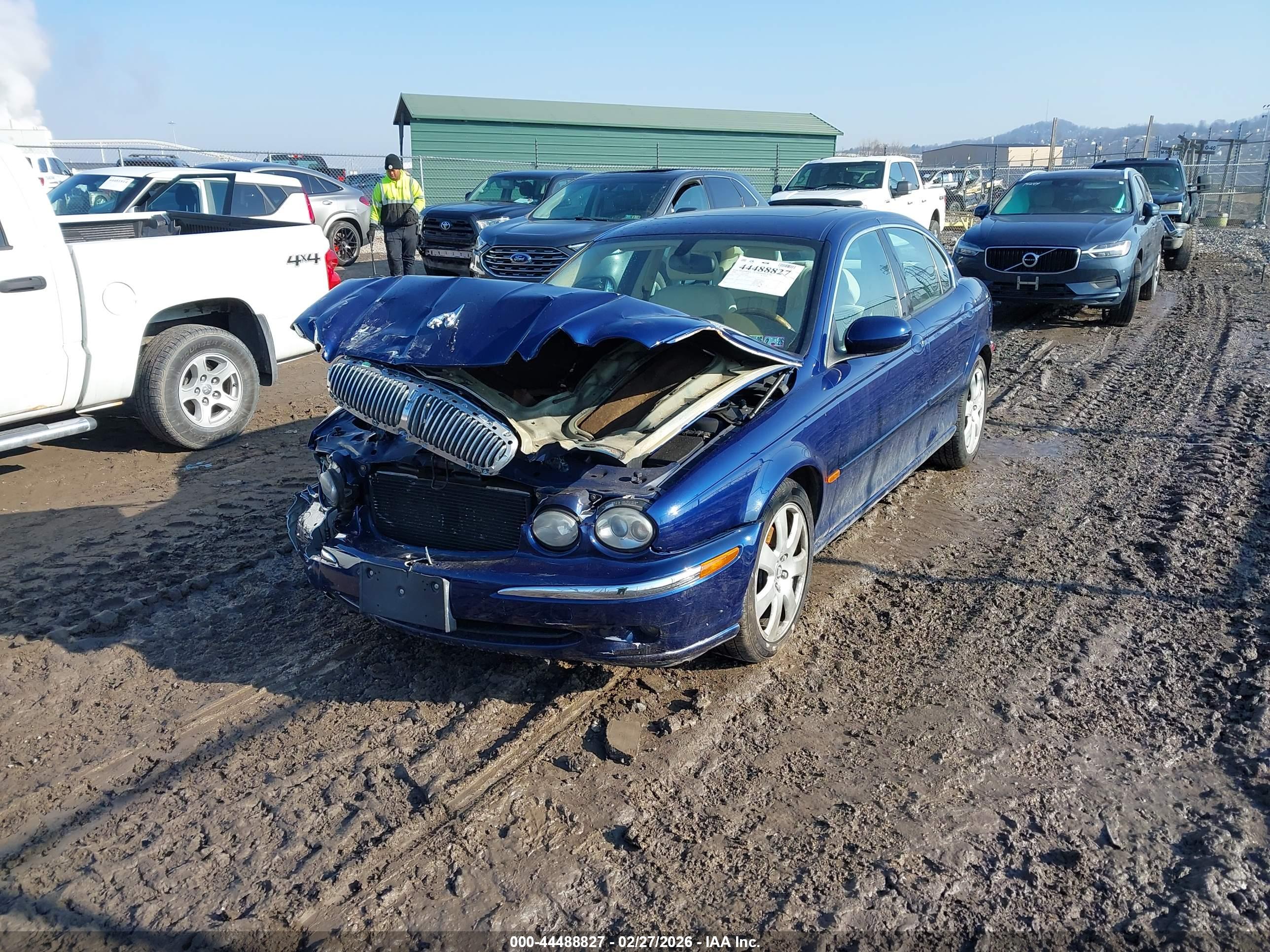JAGUAR X-TYPE image 2