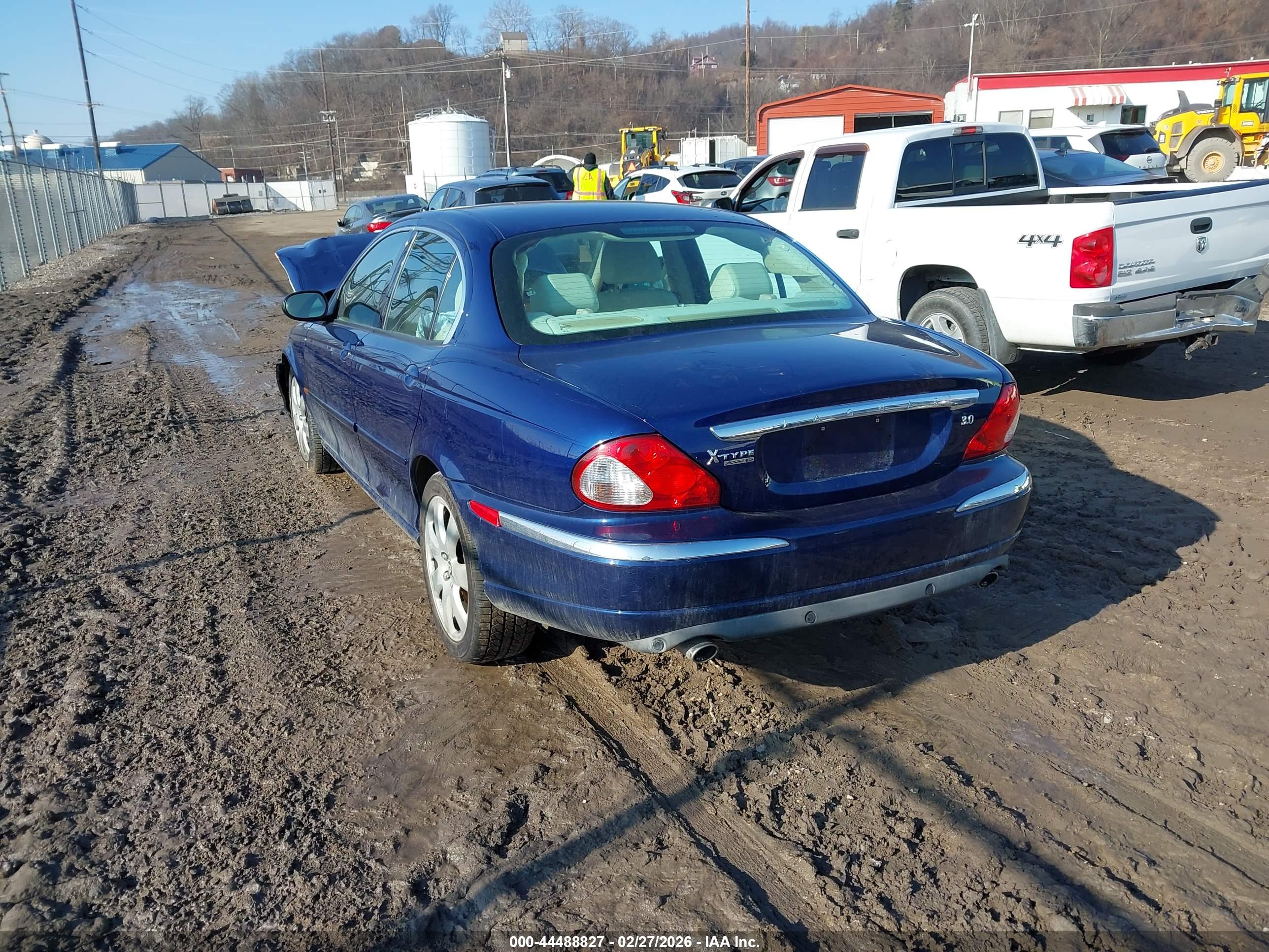 JAGUAR X-TYPE image 3