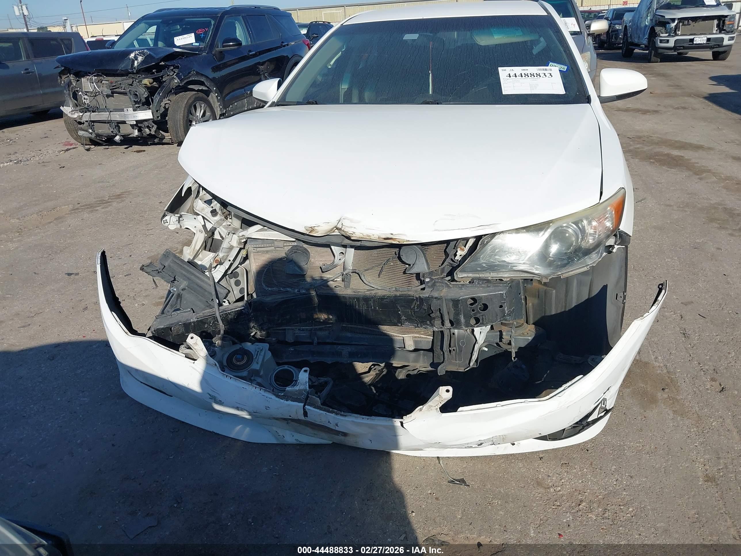 TOYOTA CAMRY image 6