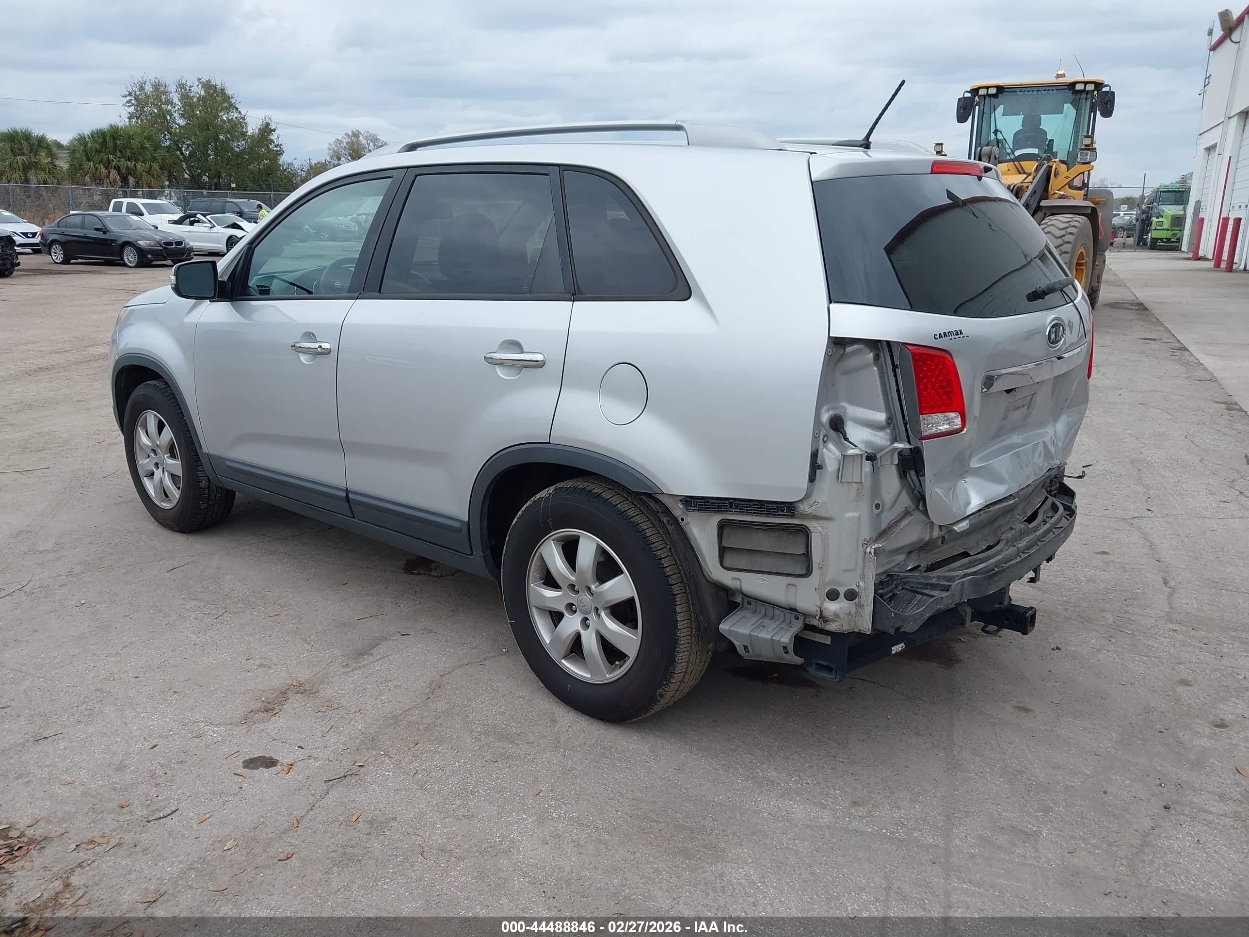 KIA SORENTO image 3