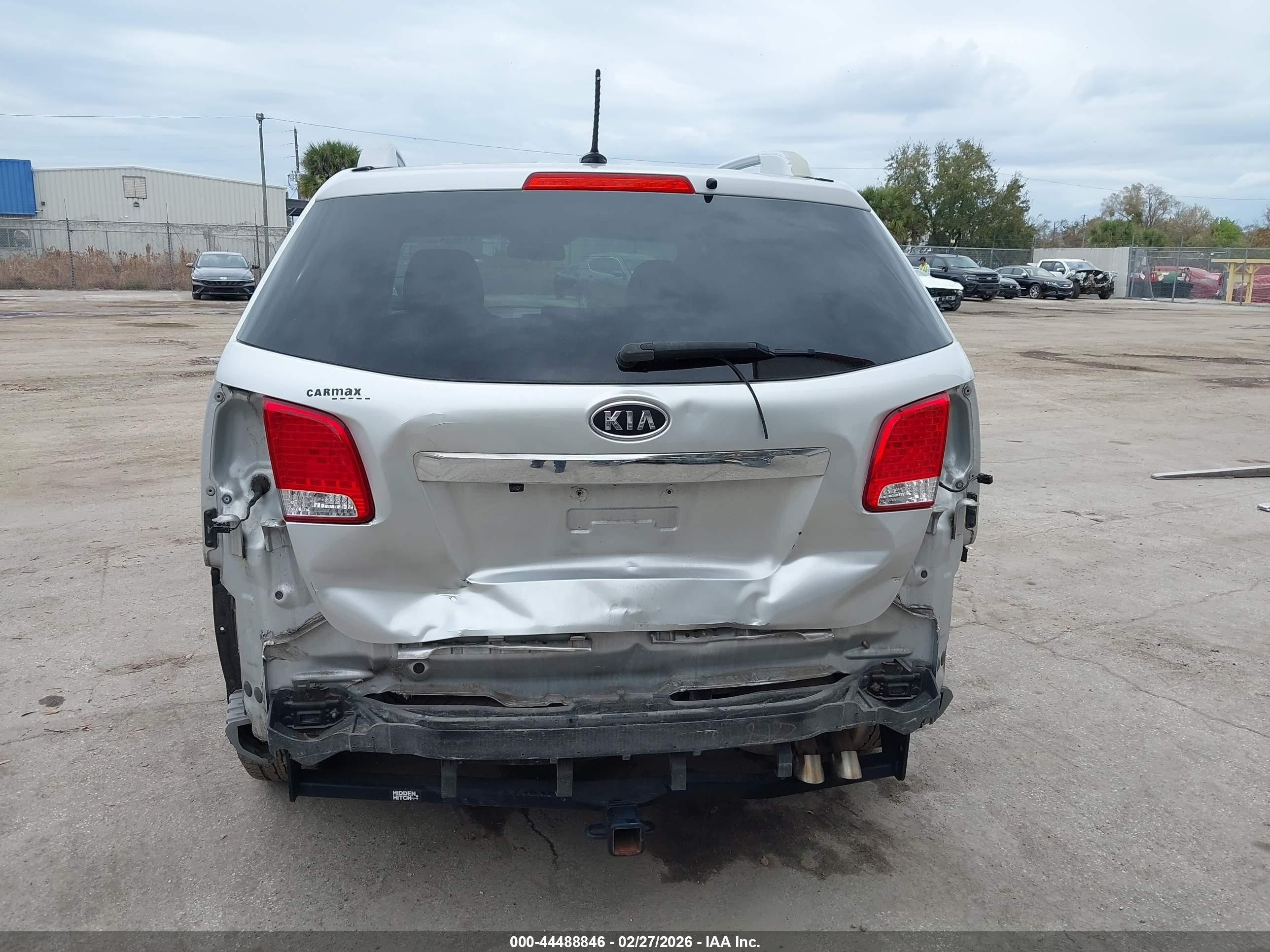 KIA SORENTO image 6
