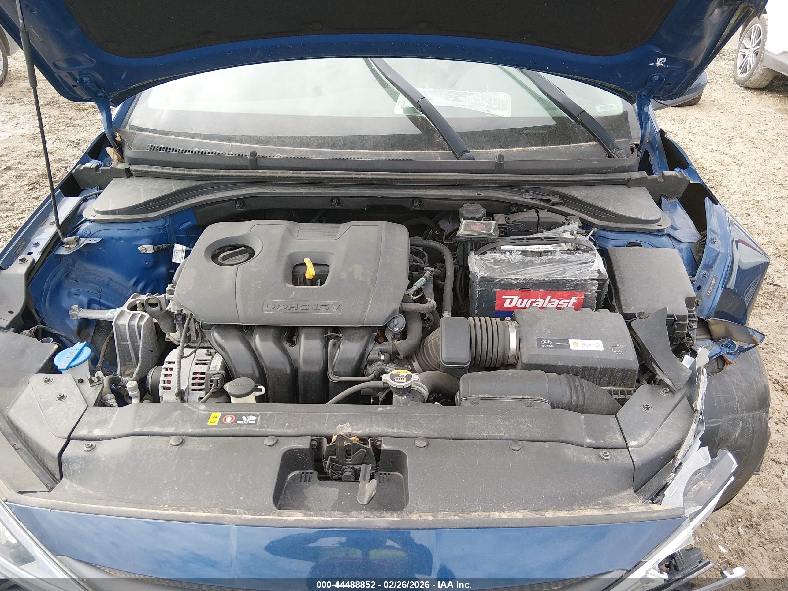 HYUNDAI ELANTRA image 10