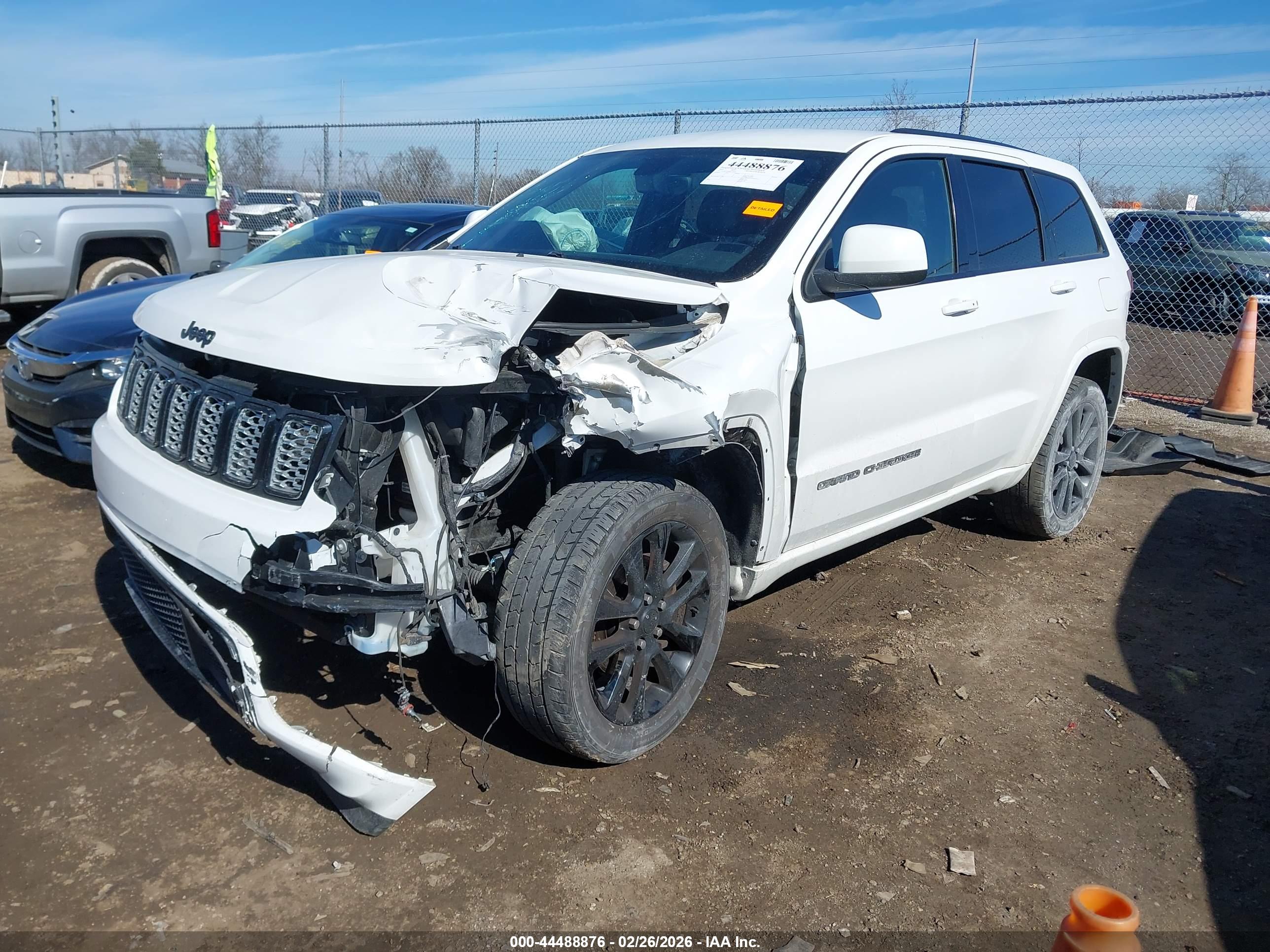 JEEP GRAND image 2